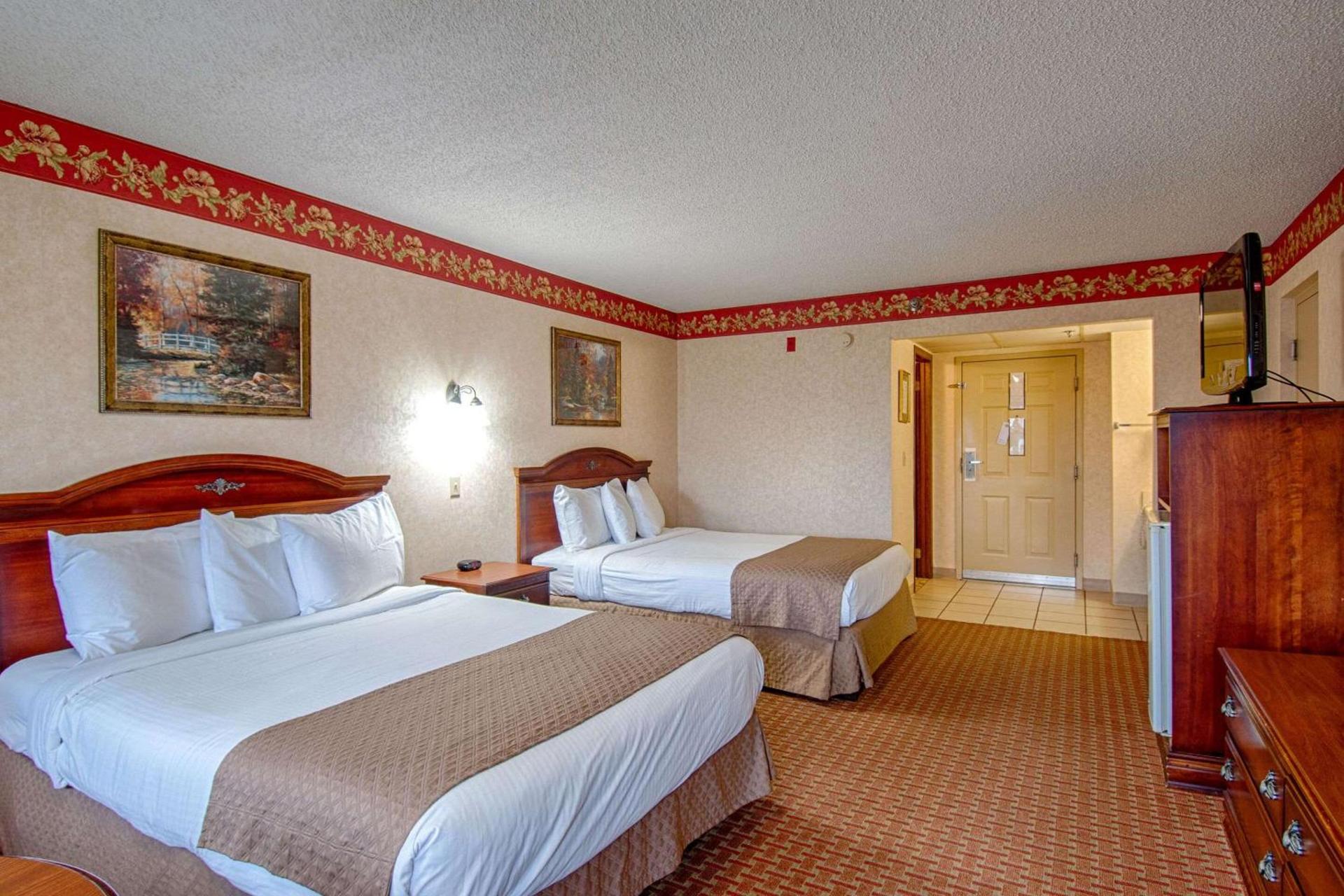 Park Tower Inn photo 58