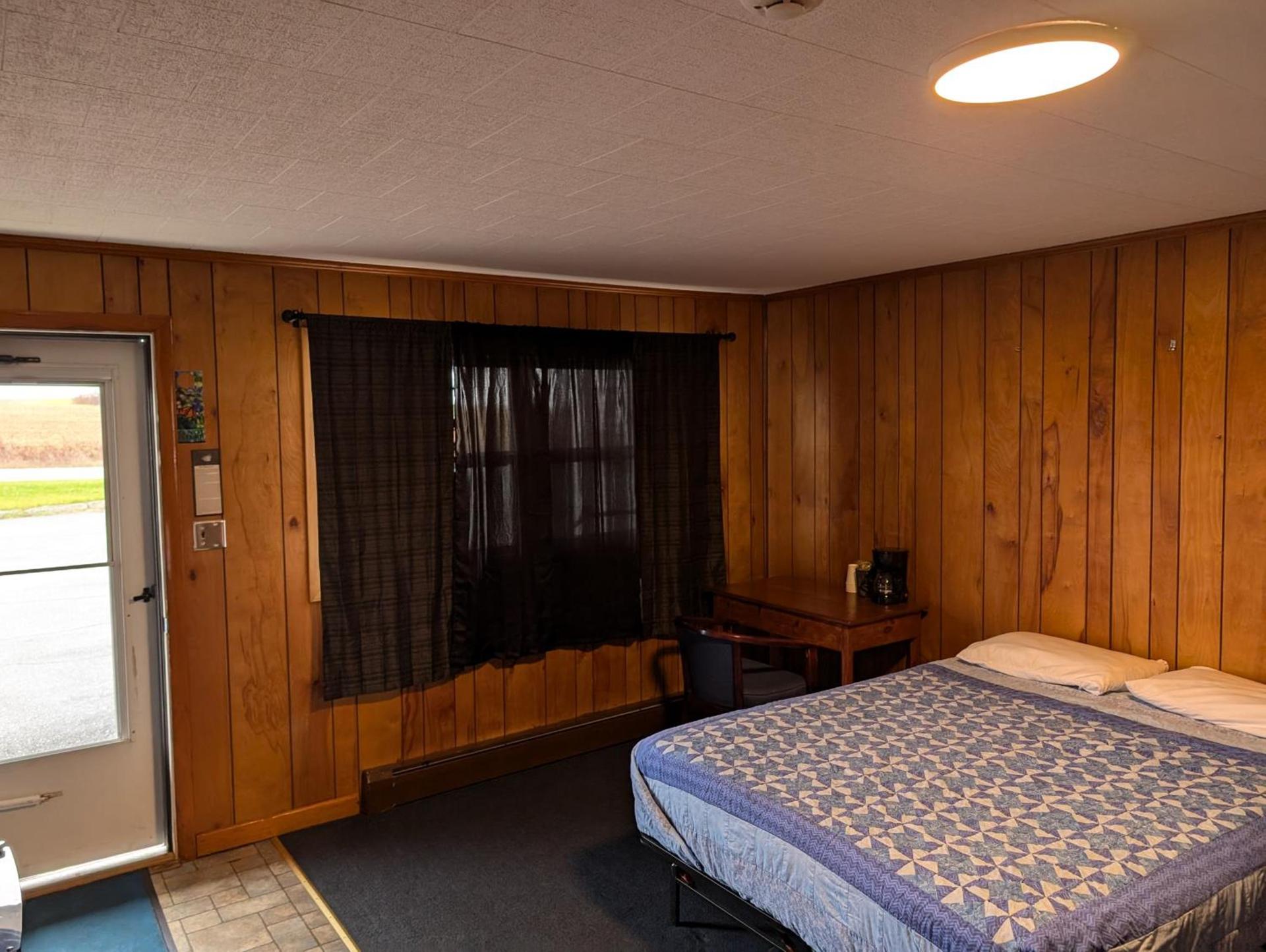 Russell's Motel photo 9