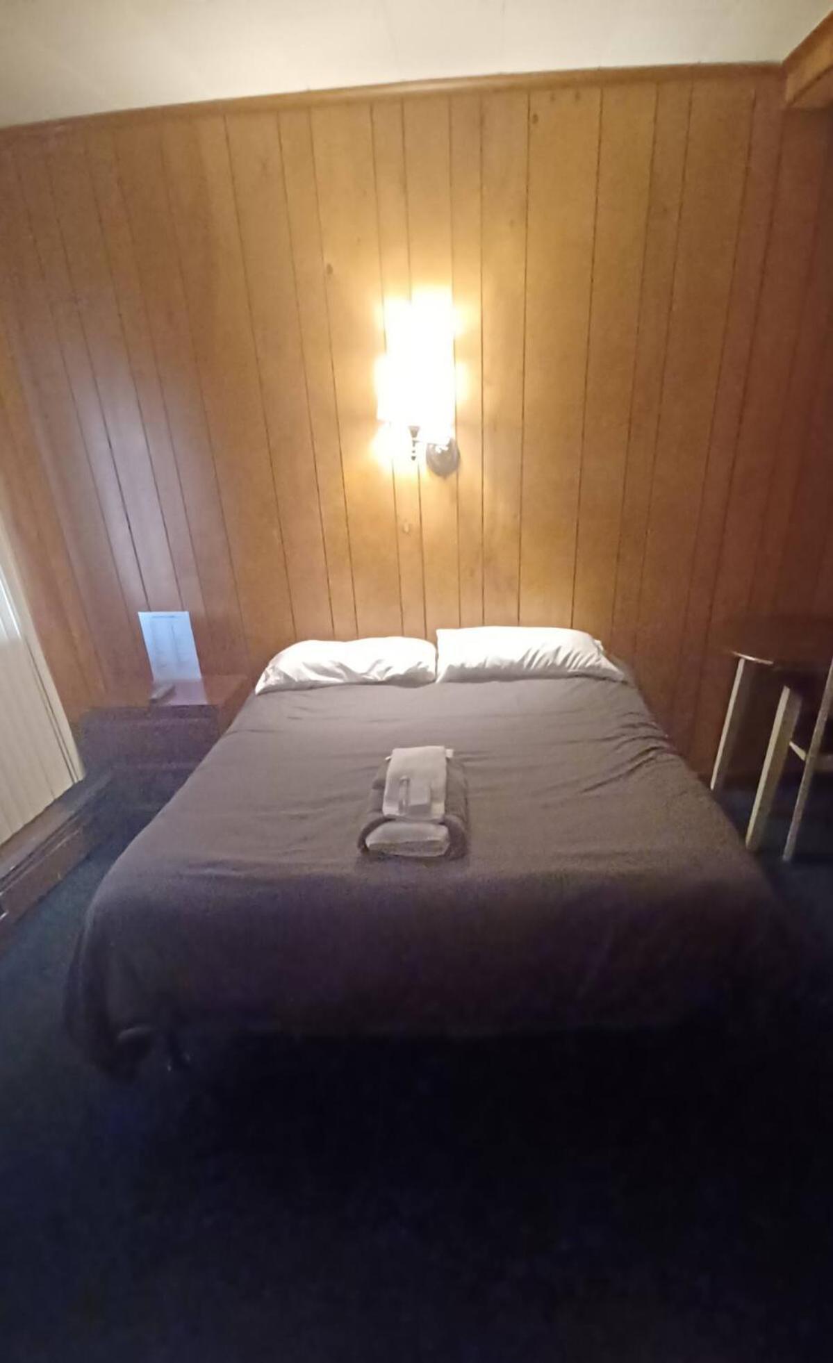 Russell's Motel photo 13
