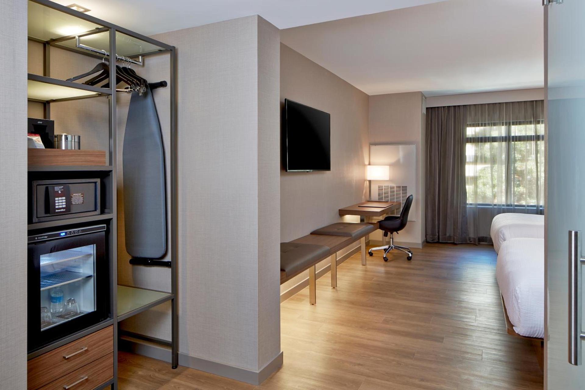 AC Hotel by Marriott Seattle Bellevue/Downtown photo 52