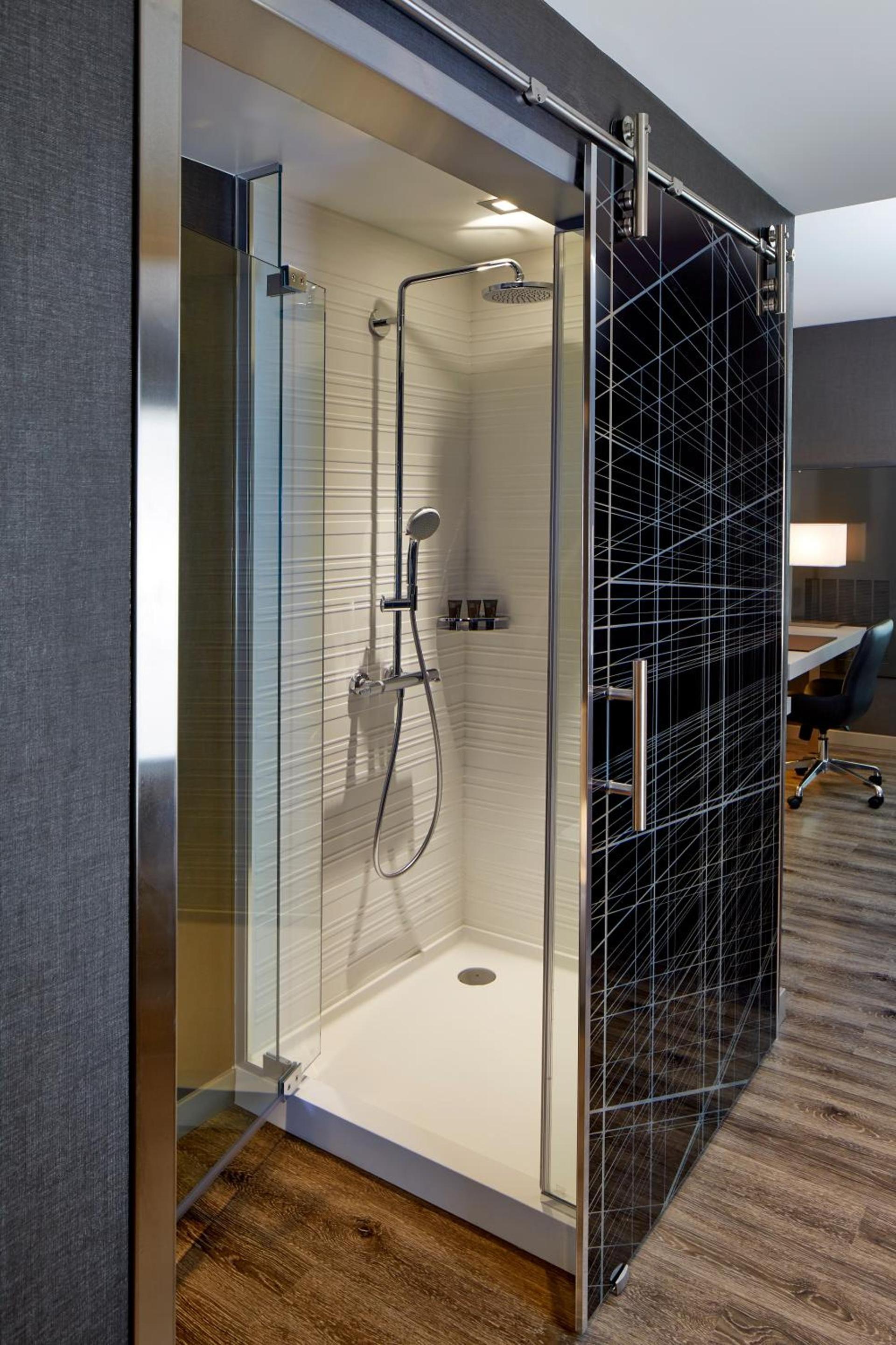 AC Hotel by Marriott Seattle Bellevue/Downtown photo 56