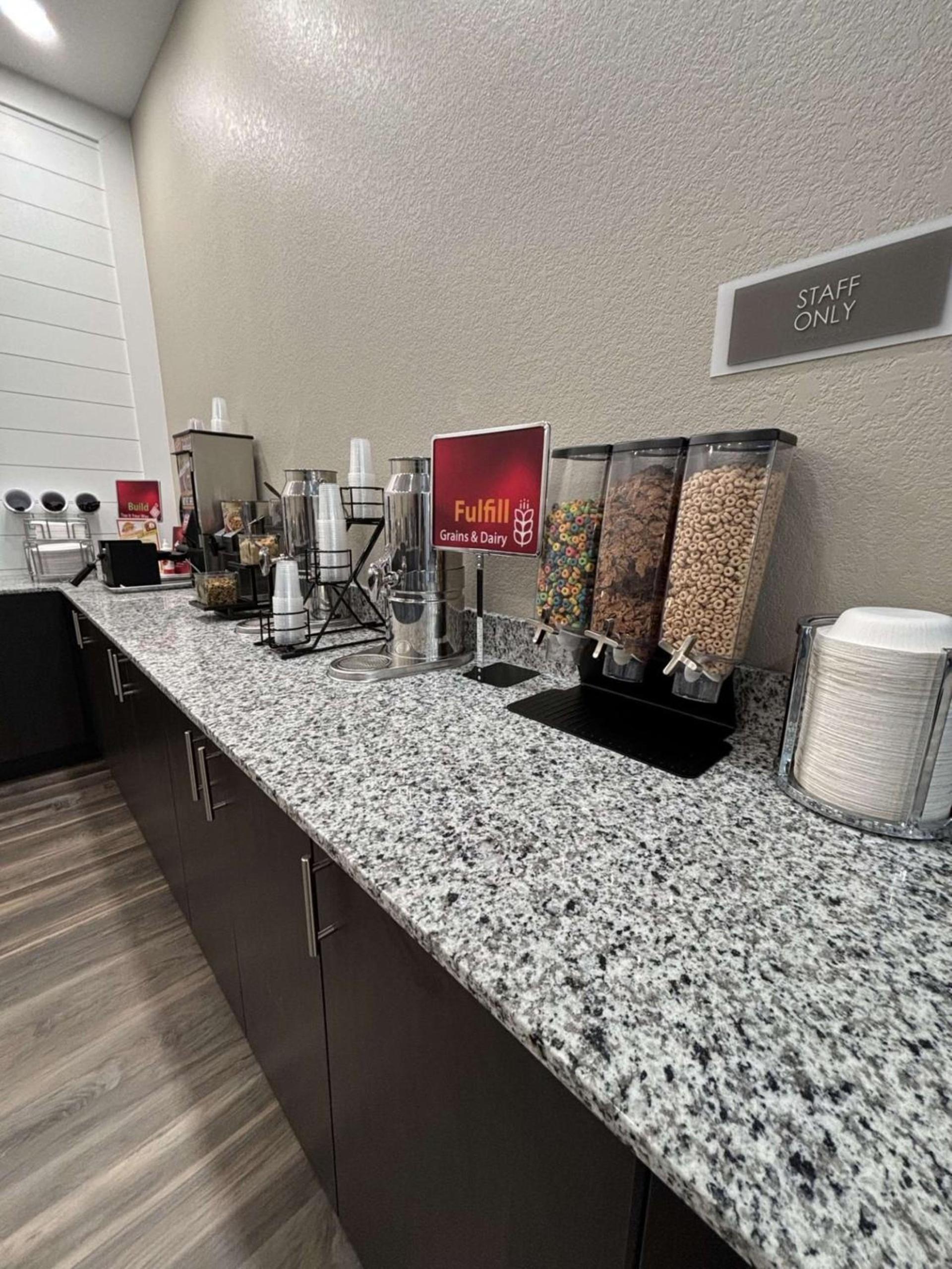 Best Western Plus Bluffton/Hilton Head Hotel photo 14