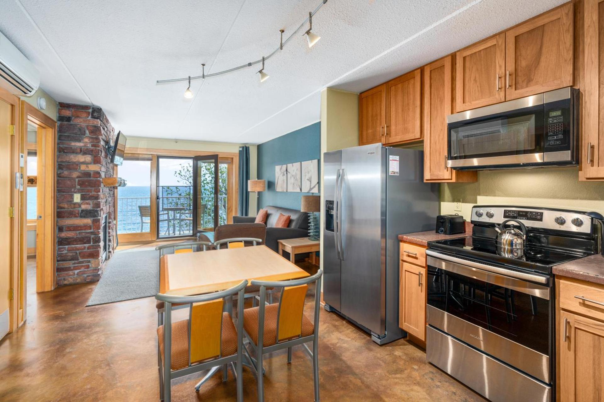East Bay Suites photo 20