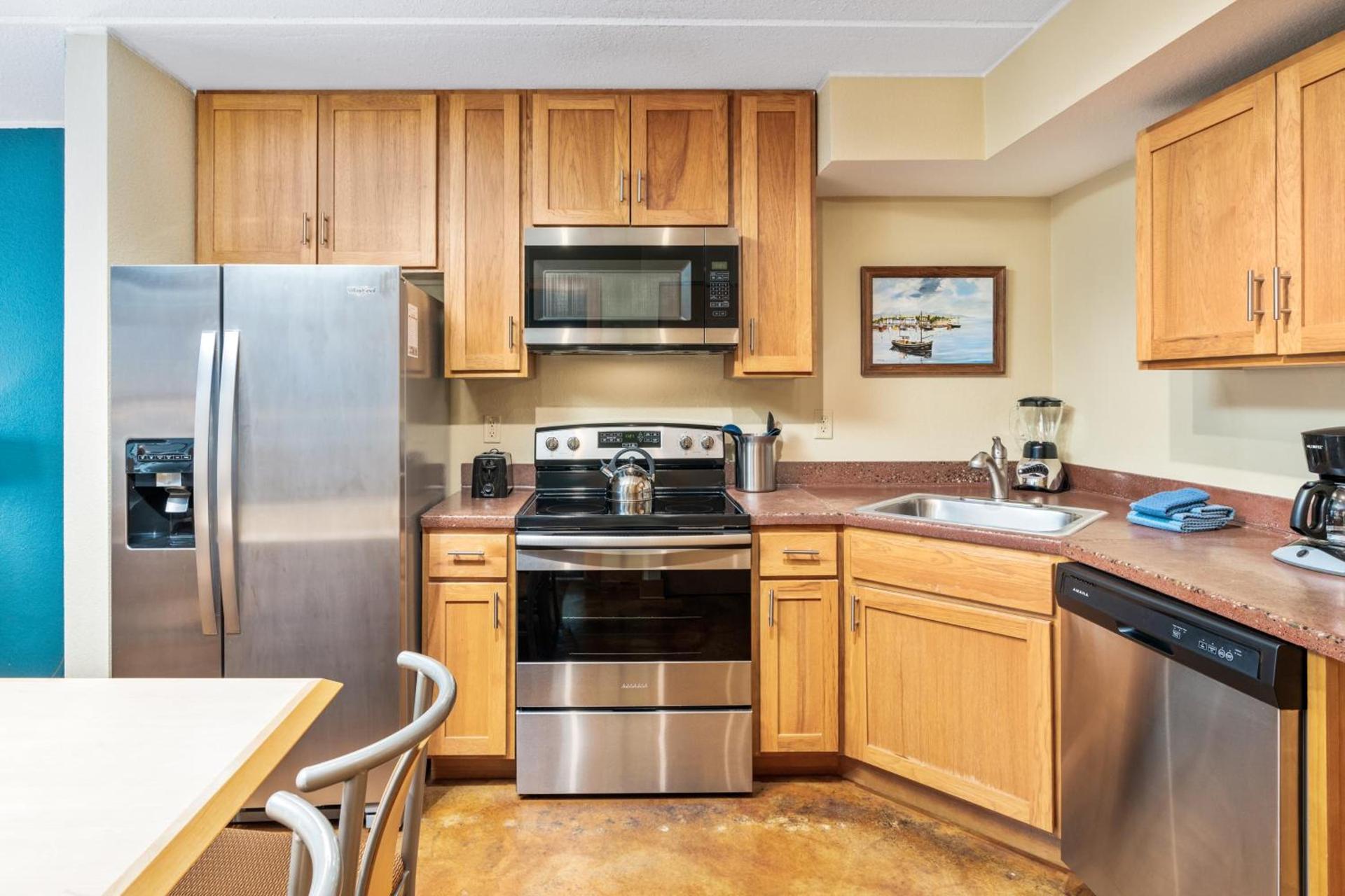 East Bay Suites photo 19