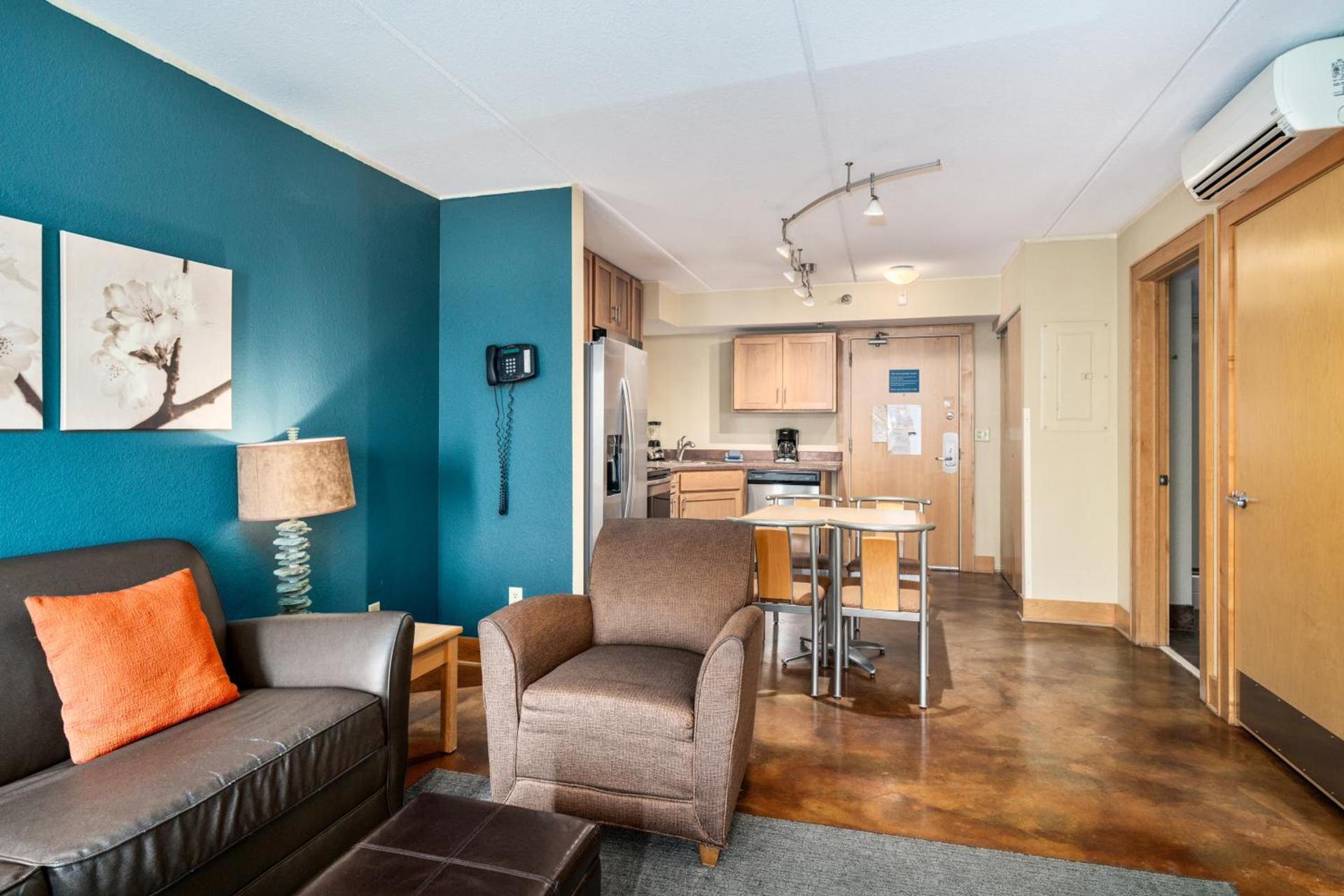 East Bay Suites photo 27
