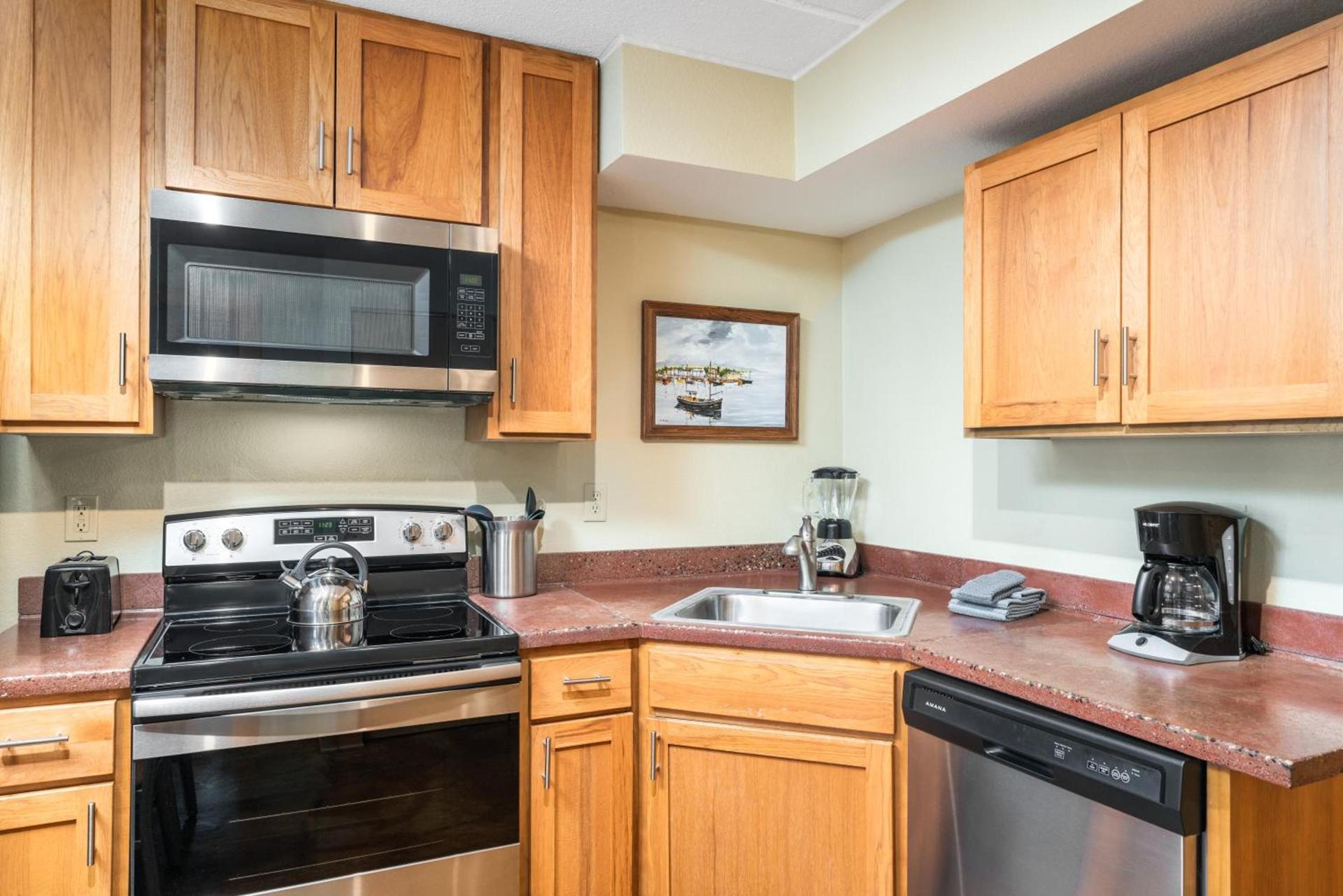 East Bay Suites photo 23
