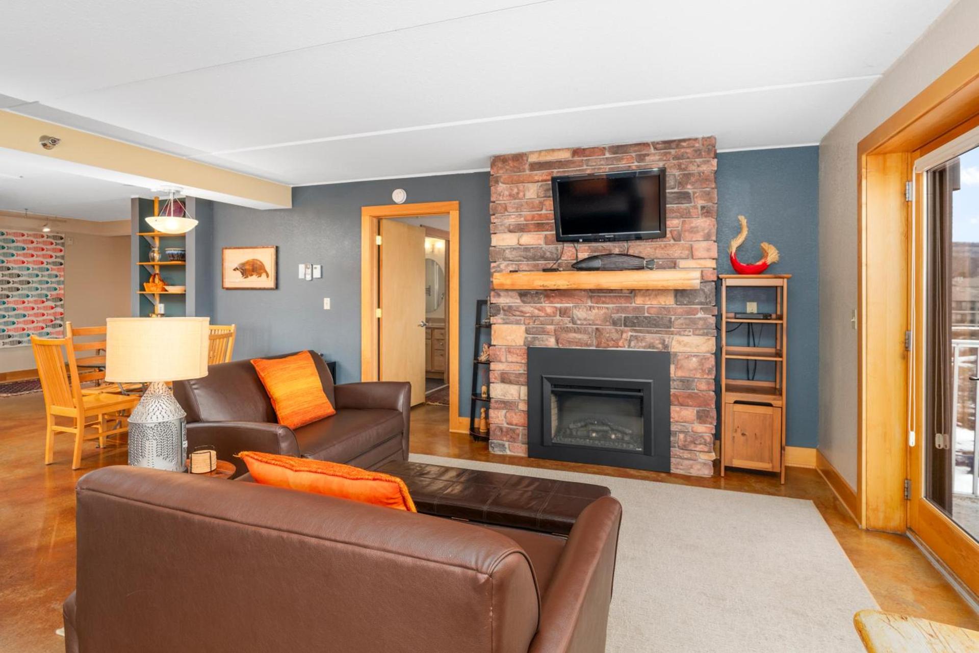 East Bay Suites photo 40