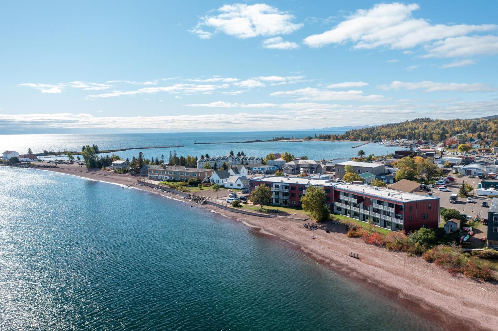 East Bay Suites — hotel in Grand Marais
