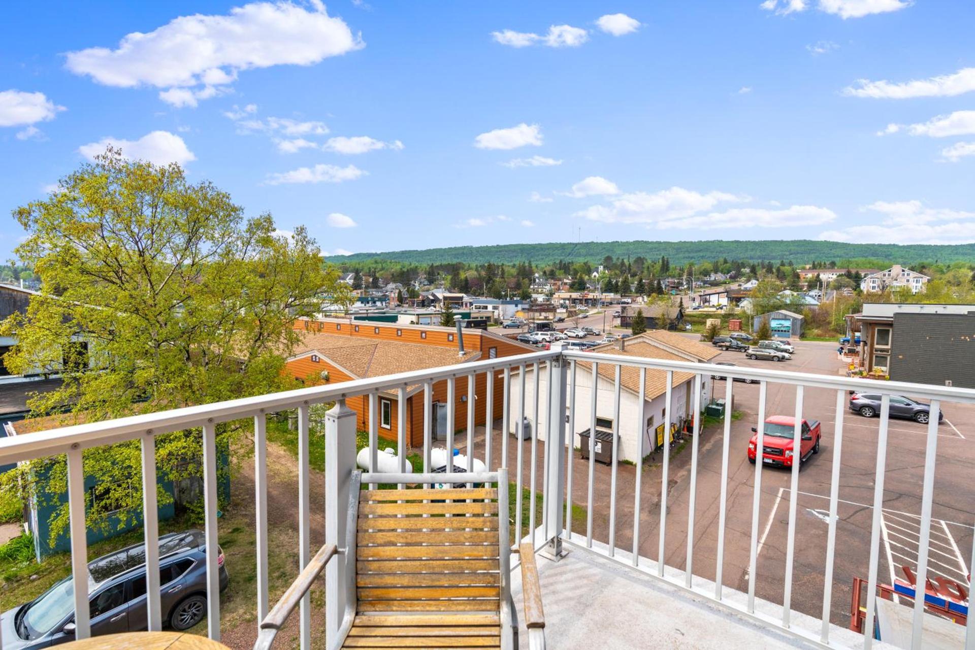 East Bay Suites photo 64