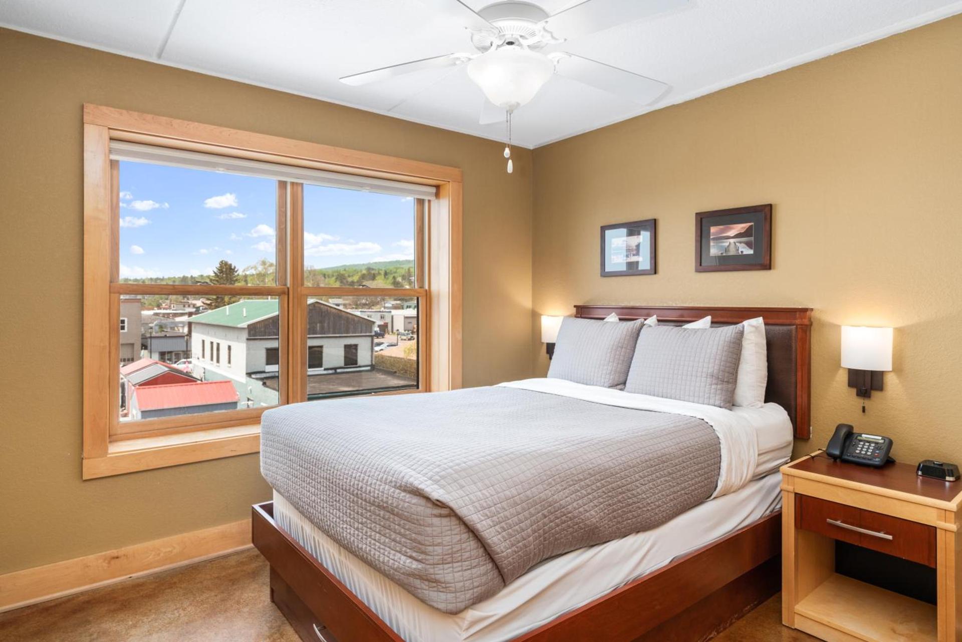 East Bay Suites photo 65