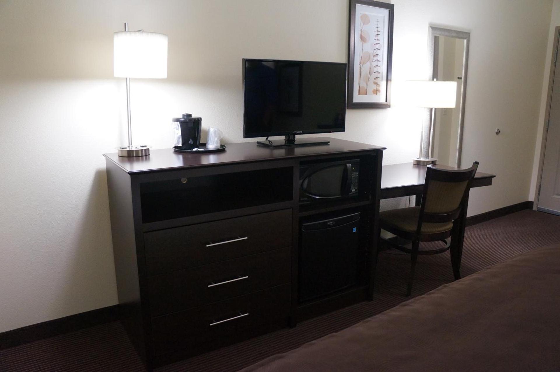 AmericInn by Wyndham Sibley photo 26