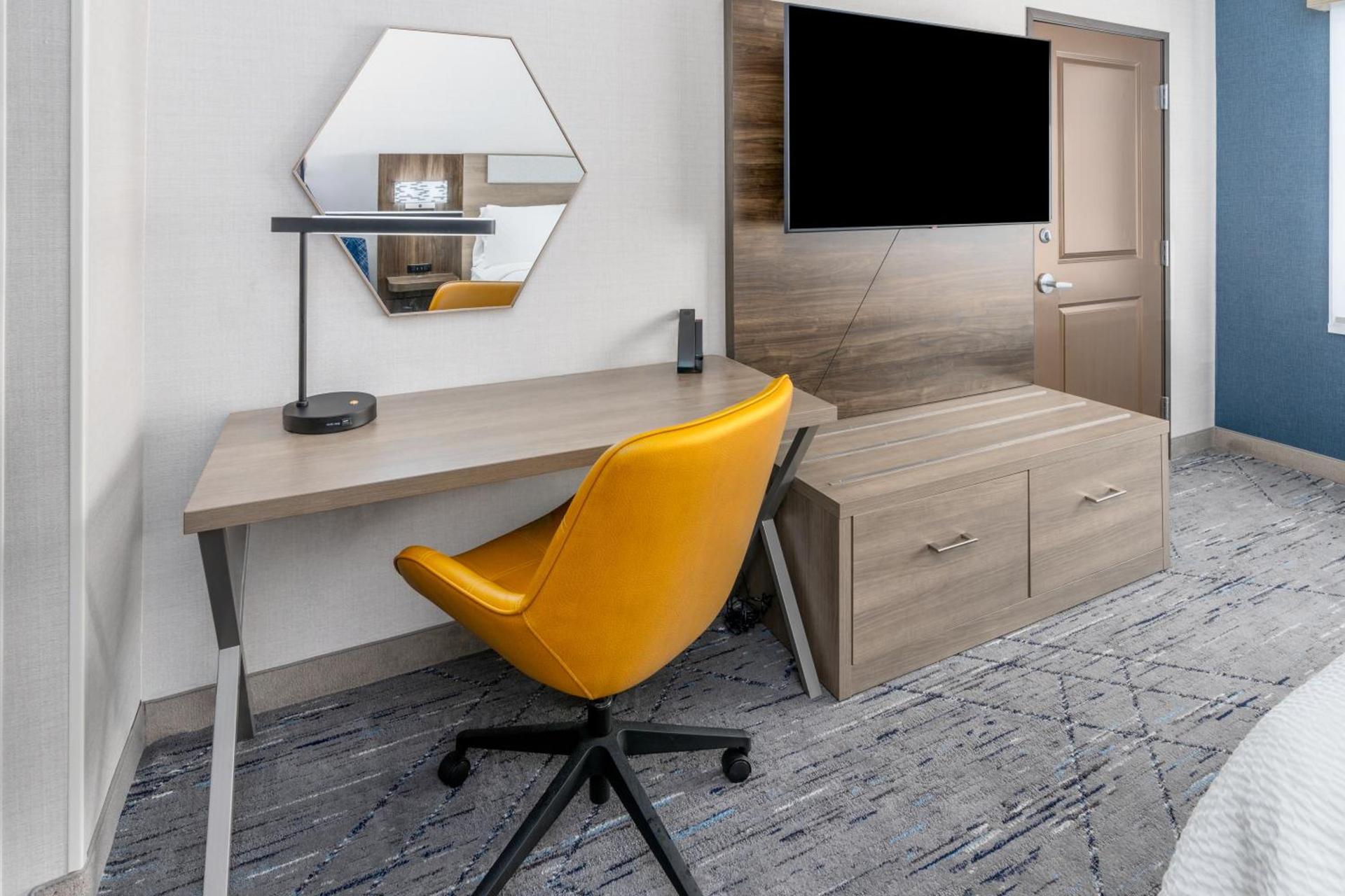 Holiday Inn Express Hotel & Suites Cheyenne by IHG photo 47