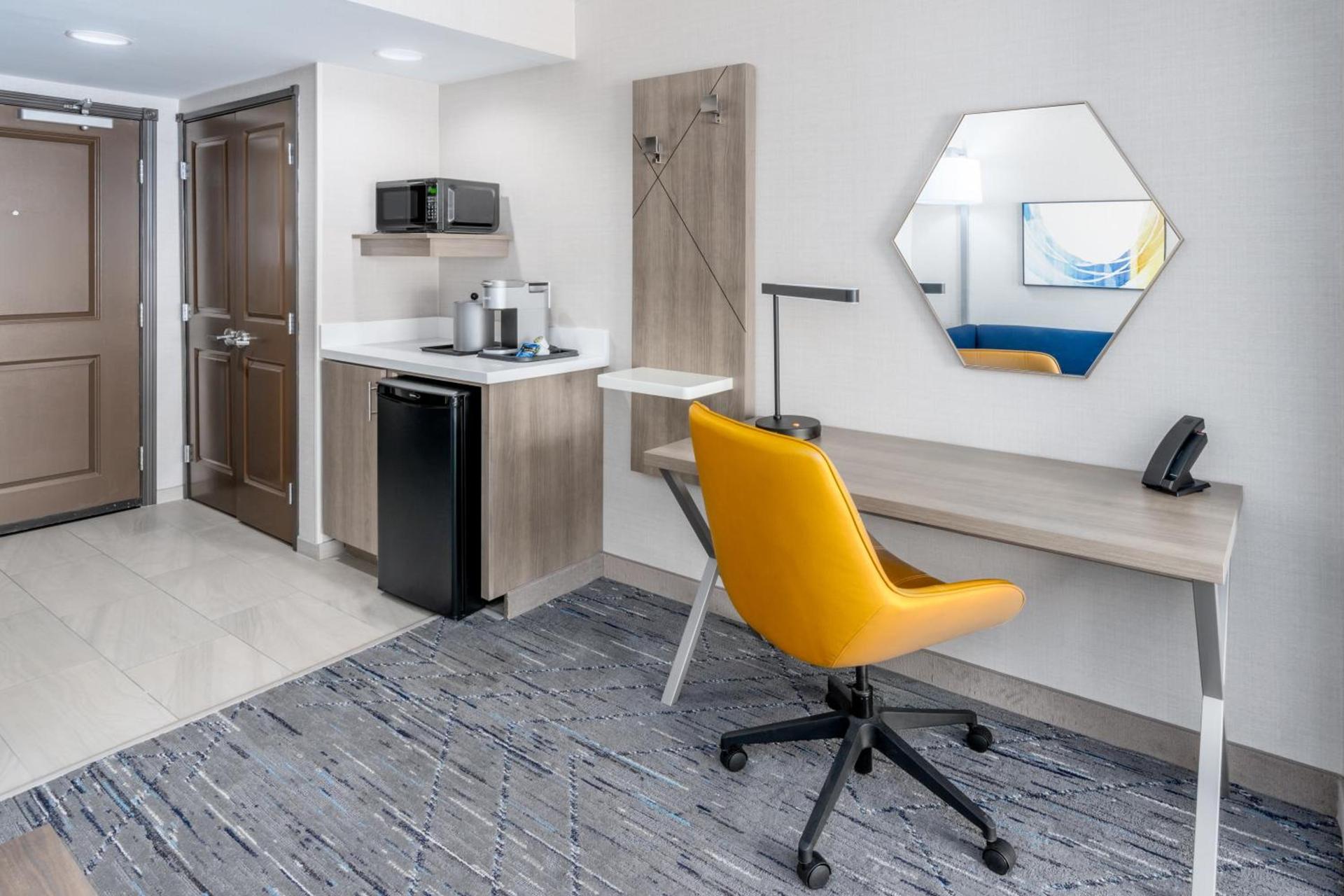 Holiday Inn Express Hotel & Suites Cheyenne by IHG photo 49