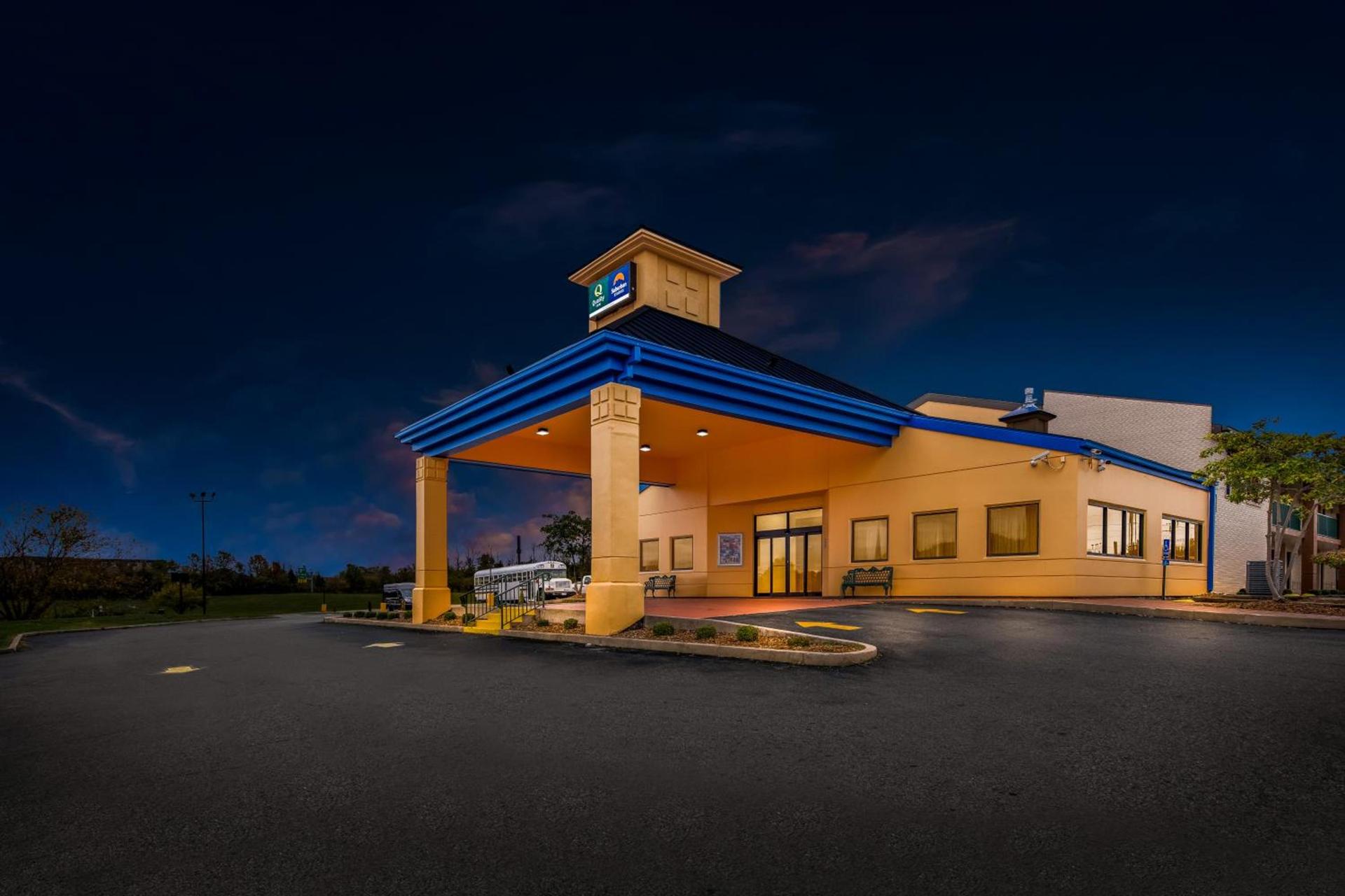 Suburban Studios Mason Near Kings Island photo 44
