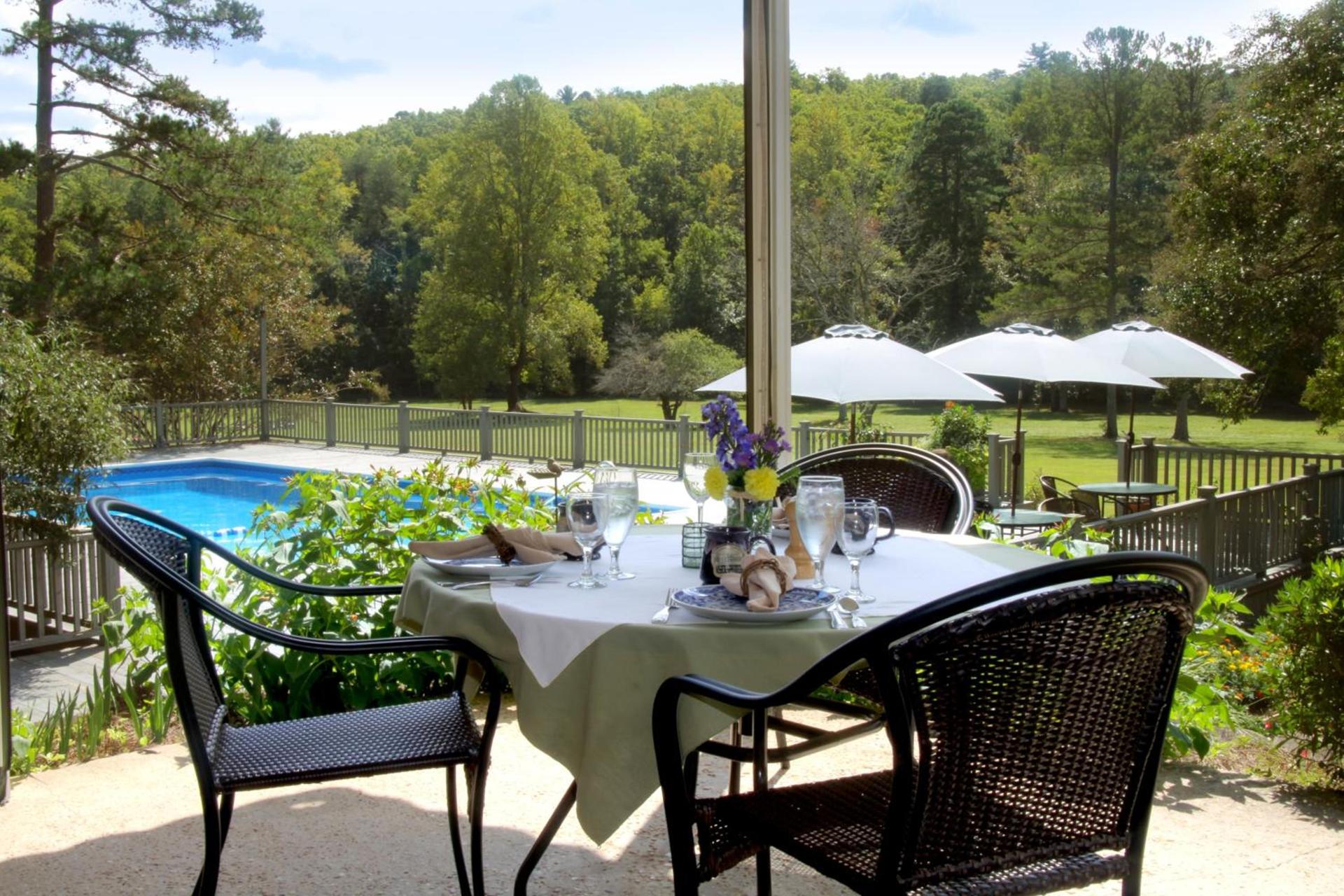 Glen-Ella Springs Hotel & Restaurant photo 9
