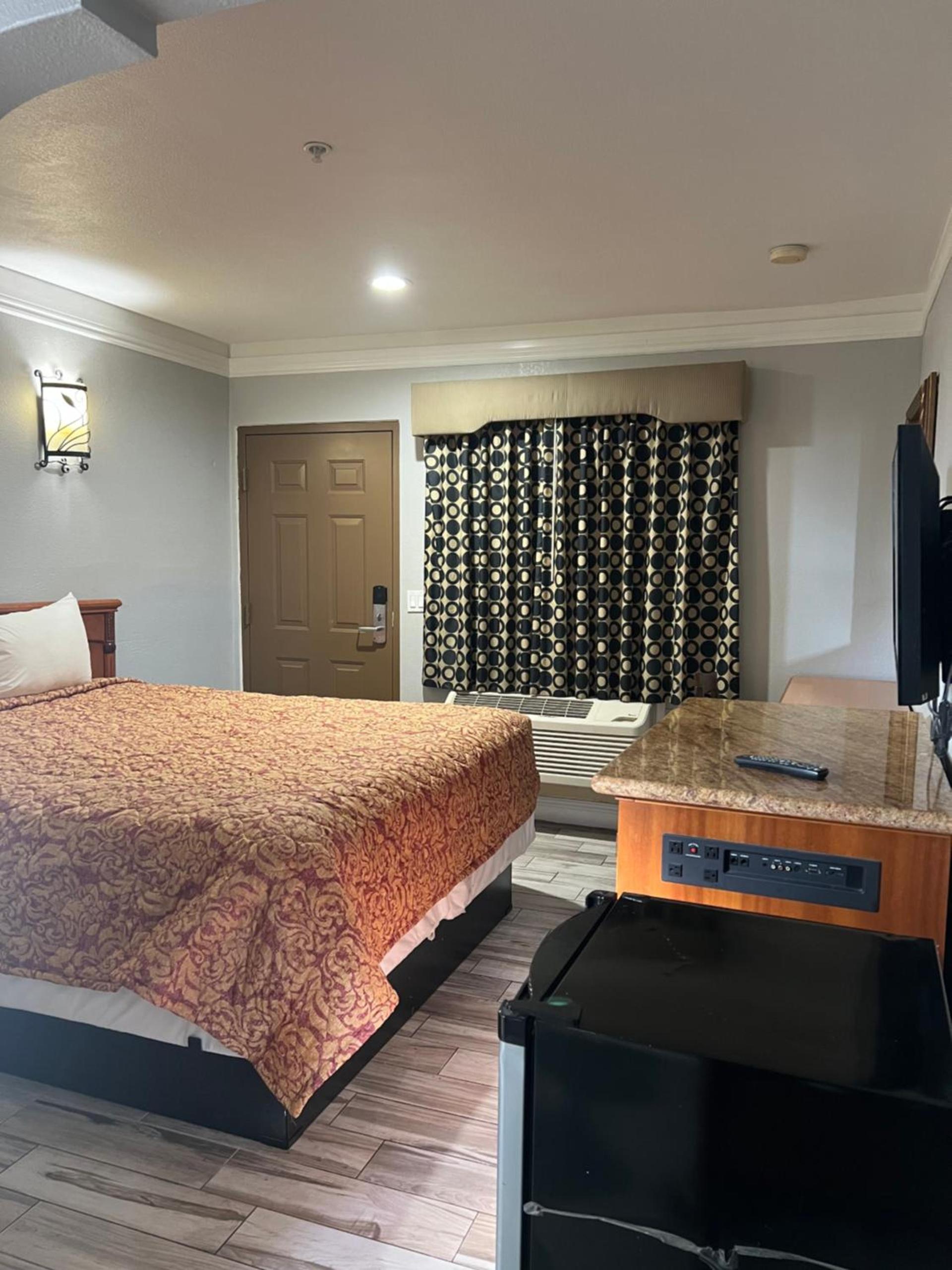 Amber Motel photo 3