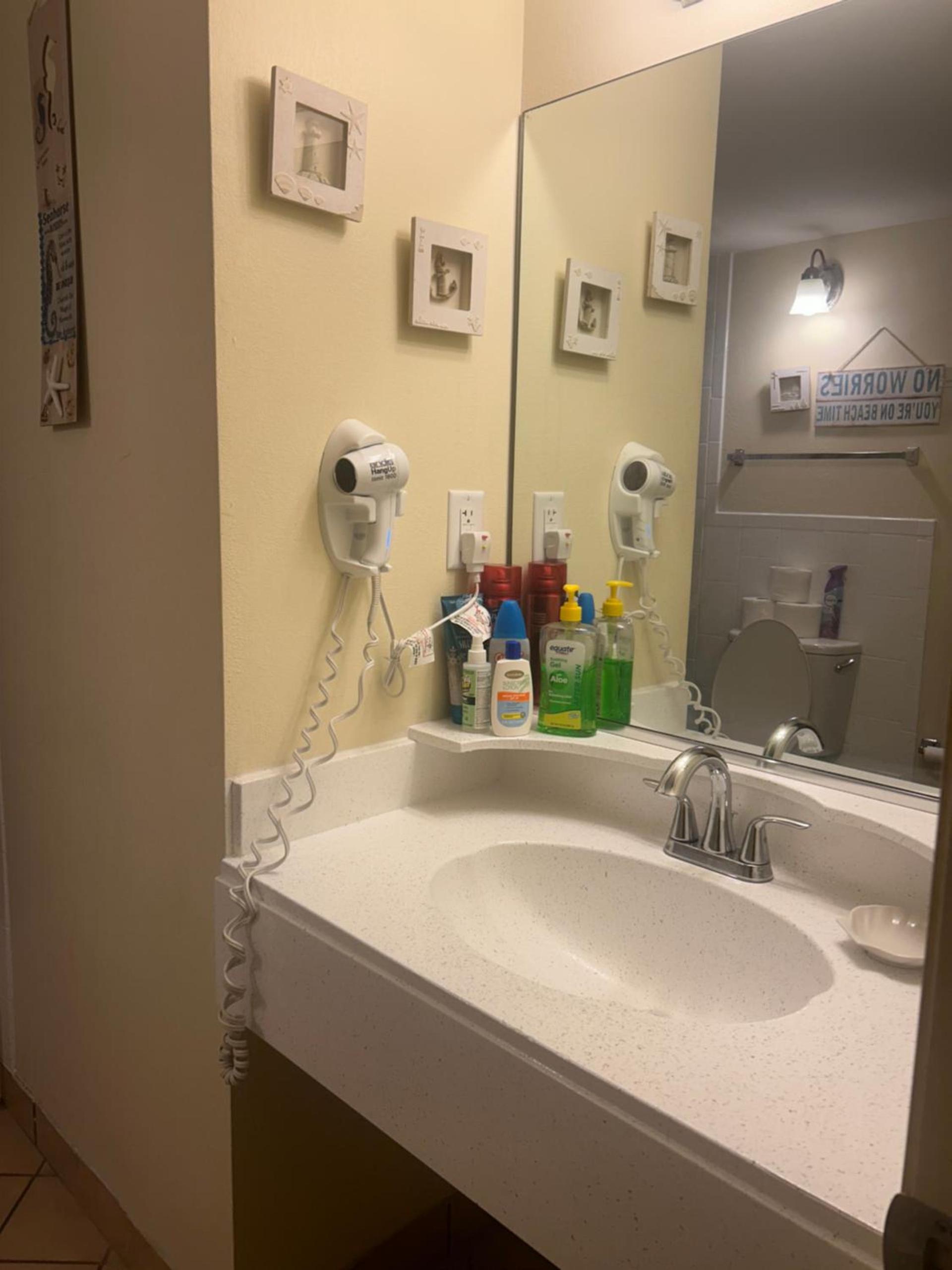 Single, Double or Quad Oceanview Studios - Direct Beach Access, Oceanfront Pool & Tiki photo 30