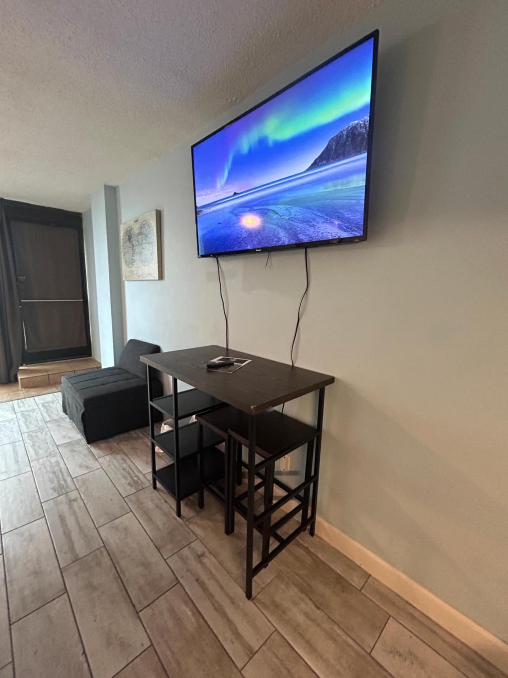 Single, Double or Quad Oceanview Studios - Direct Beach Access, Oceanfront Pool & Tiki photo 28