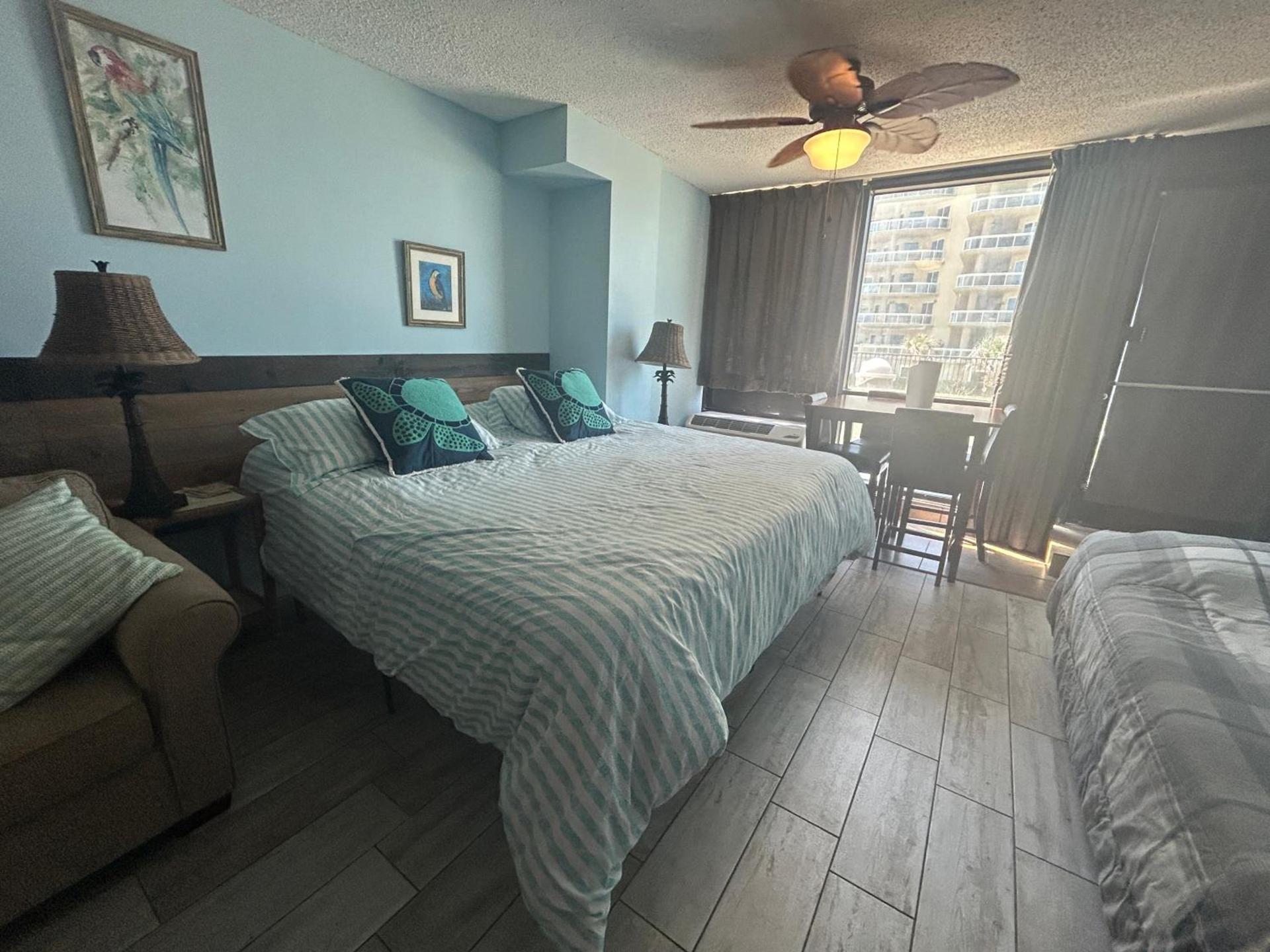 Single, Double or Quad Oceanview Studios - Direct Beach Access, Oceanfront Pool & Tiki photo 47