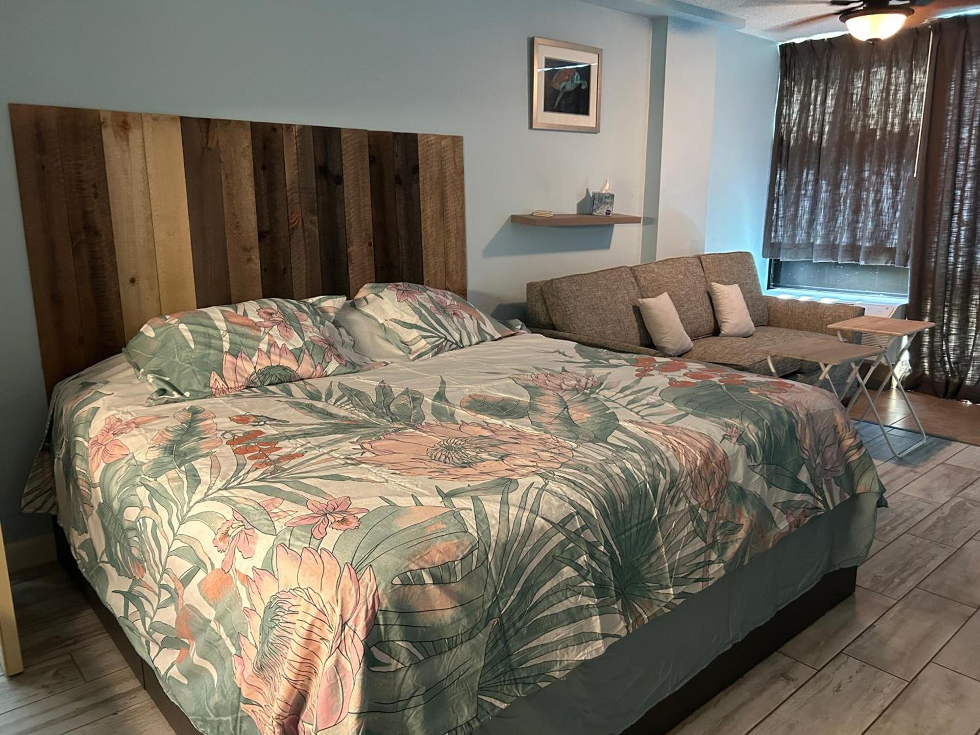 Single, Double or Quad Oceanview Studios - Direct Beach Access, Oceanfront Pool & Tiki photo 45