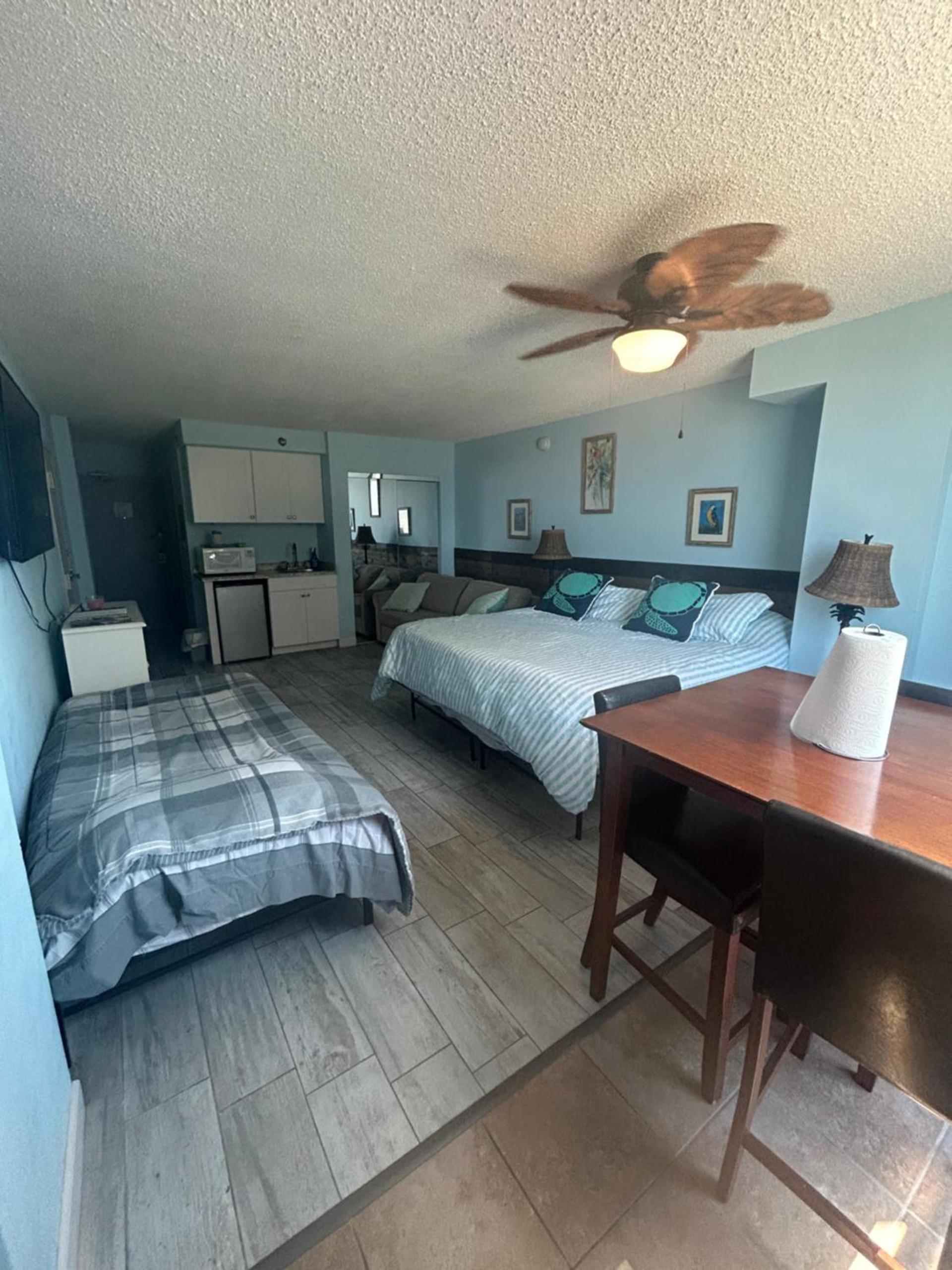 Single, Double or Quad Oceanview Studios - Direct Beach Access, Oceanfront Pool & Tiki photo 52