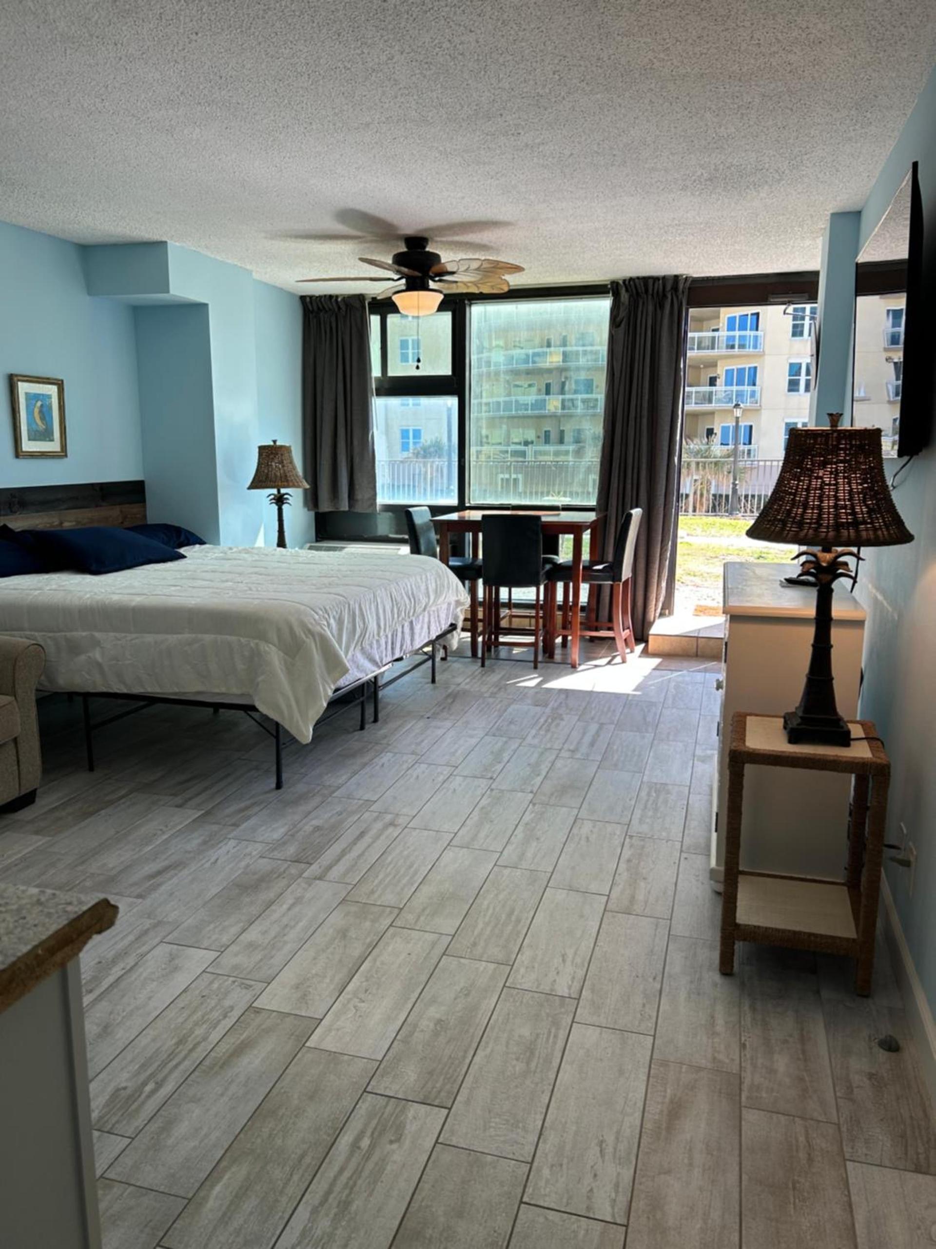 Single, Double or Quad Oceanview Studios - Direct Beach Access, Oceanfront Pool & Tiki photo 56