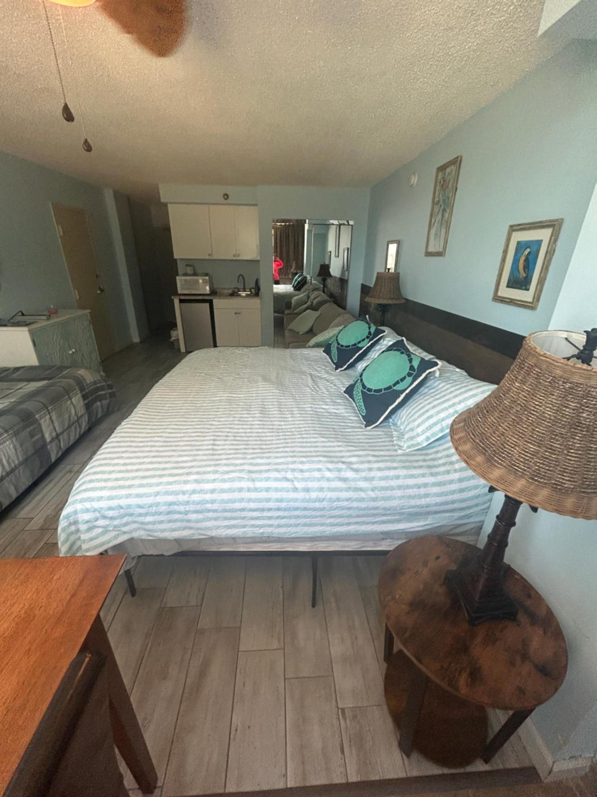 Single, Double or Quad Oceanview Studios - Direct Beach Access, Oceanfront Pool & Tiki photo 59