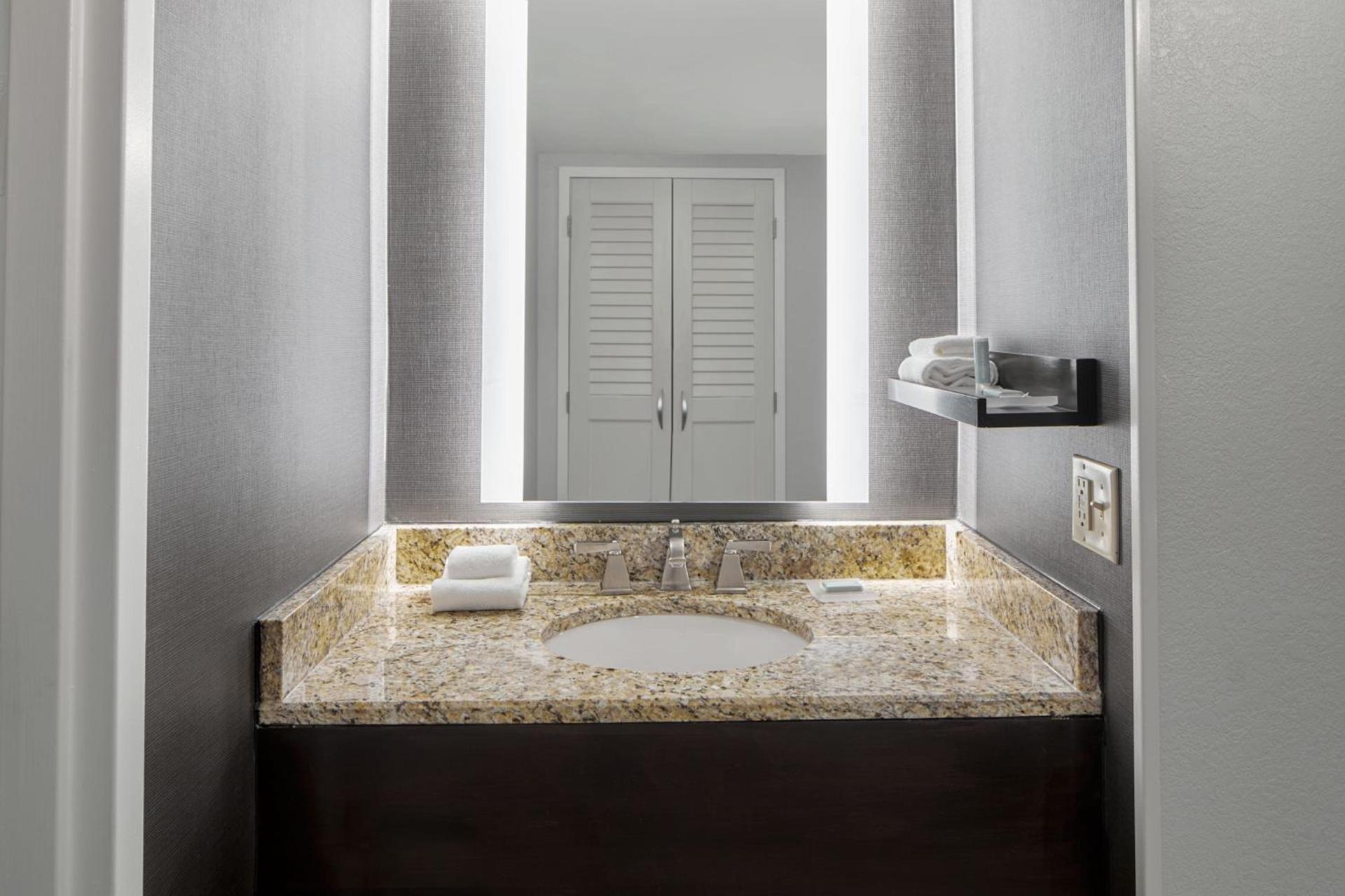 Courtyard by Marriott Nashville Downtown photo 24