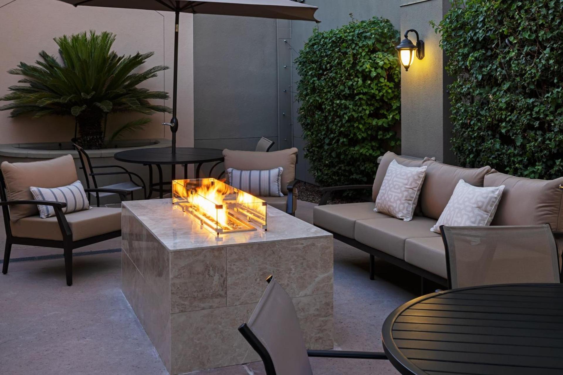 Courtyard by Marriott Baldwin Park photo 15