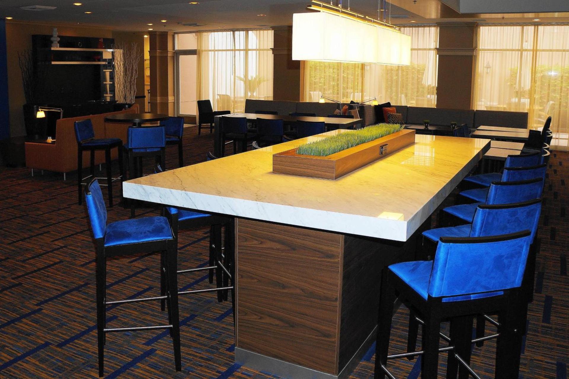 Courtyard by Marriott Baldwin Park photo 16