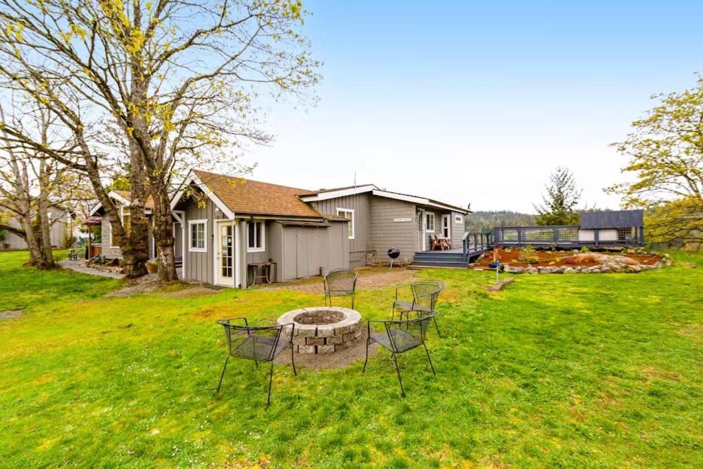 Deer Harbor Cottage & Suites photo 24