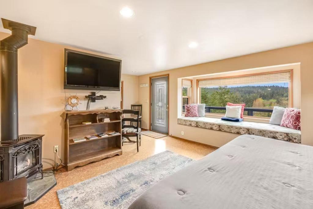 Deer Harbor Cottage & Suites photo 26