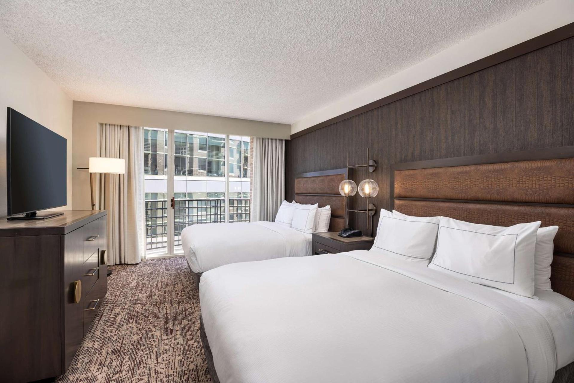 DoubleTree Suites by Hilton Austin Downtown Capitol photo 40