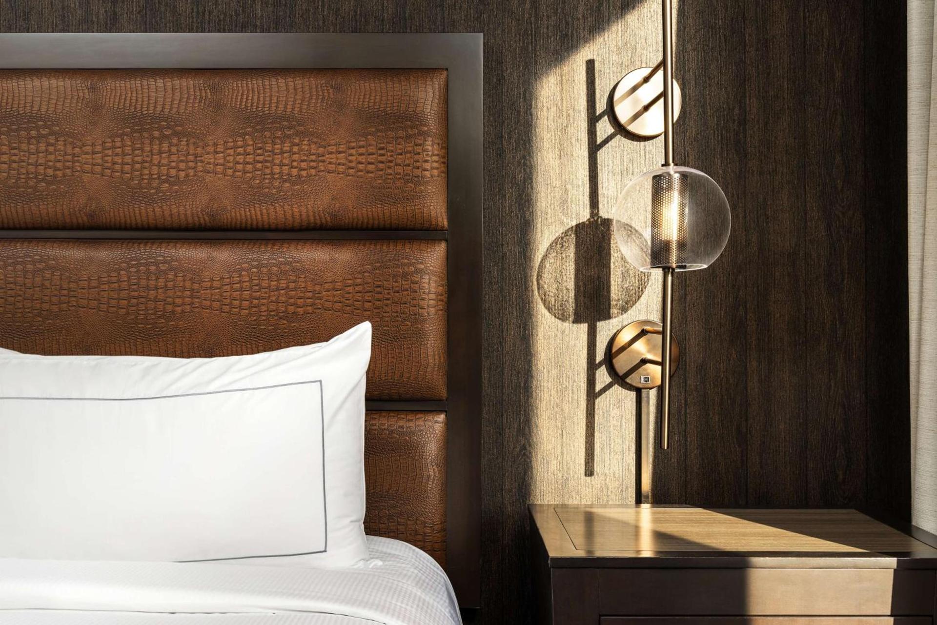 DoubleTree Suites by Hilton Austin Downtown Capitol photo 46