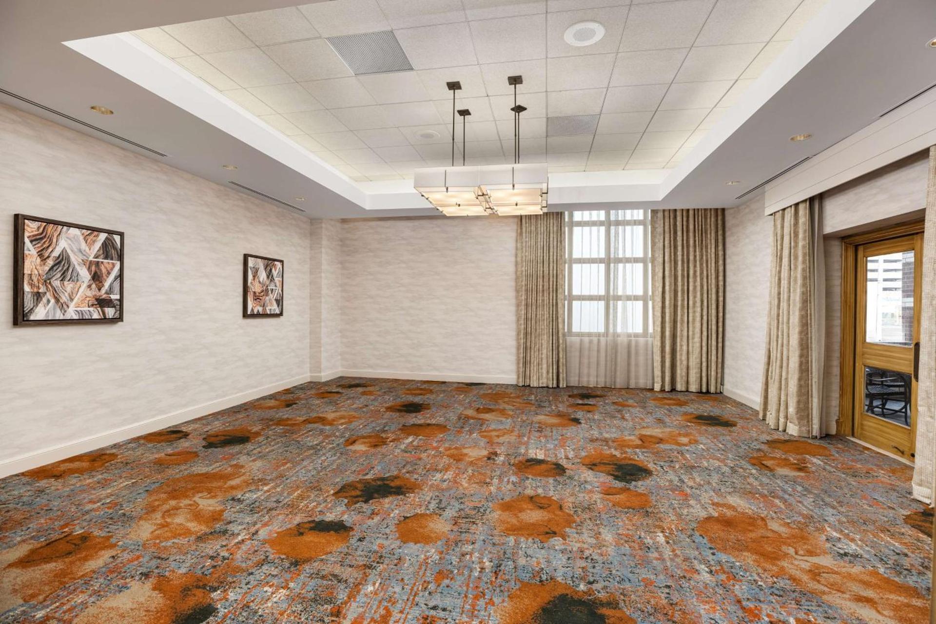 DoubleTree Suites by Hilton Austin Downtown Capitol photo 55