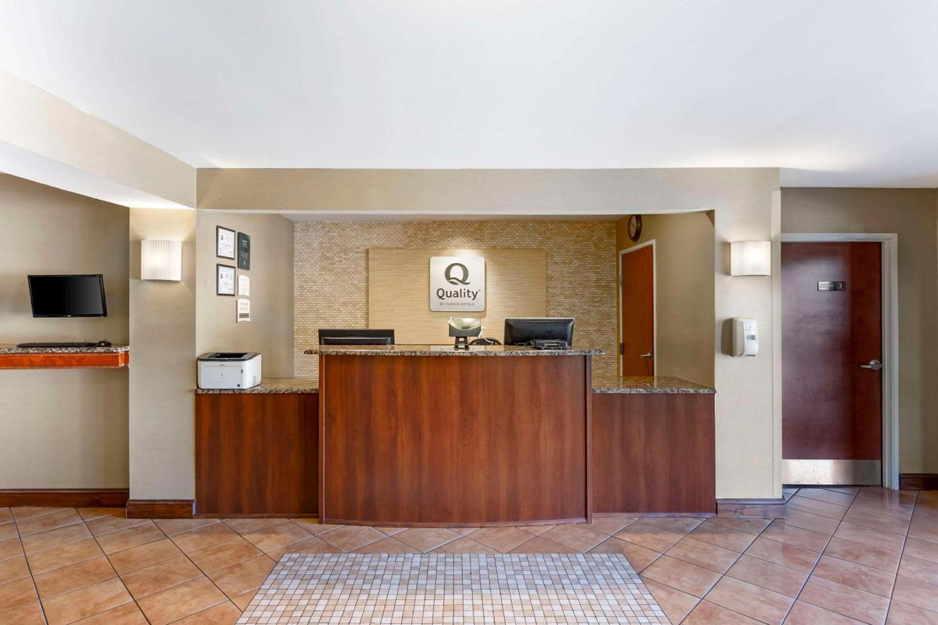Quality Inn Raleigh Downtown photo 3