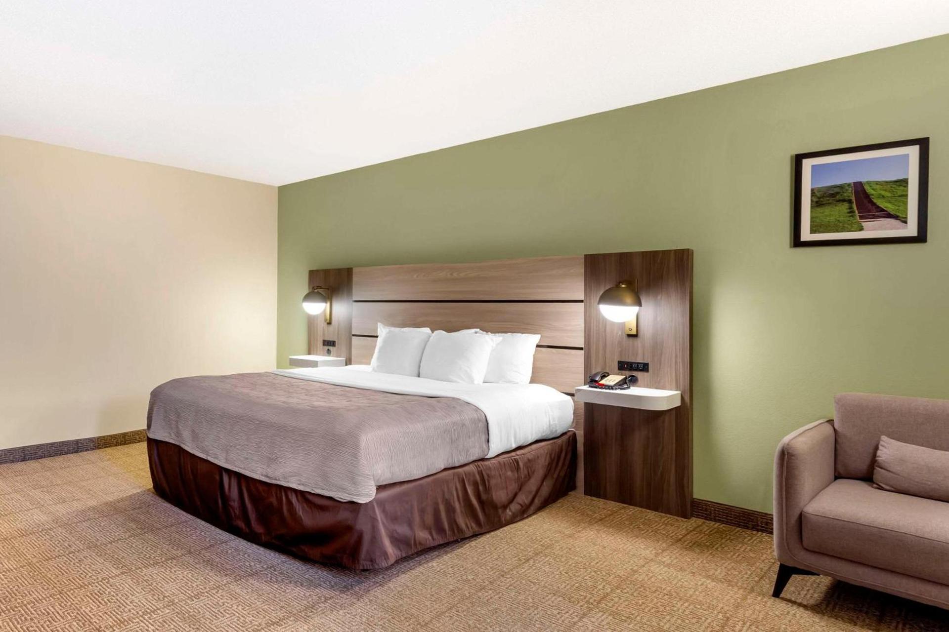 Quality Inn Raleigh Downtown photo 12