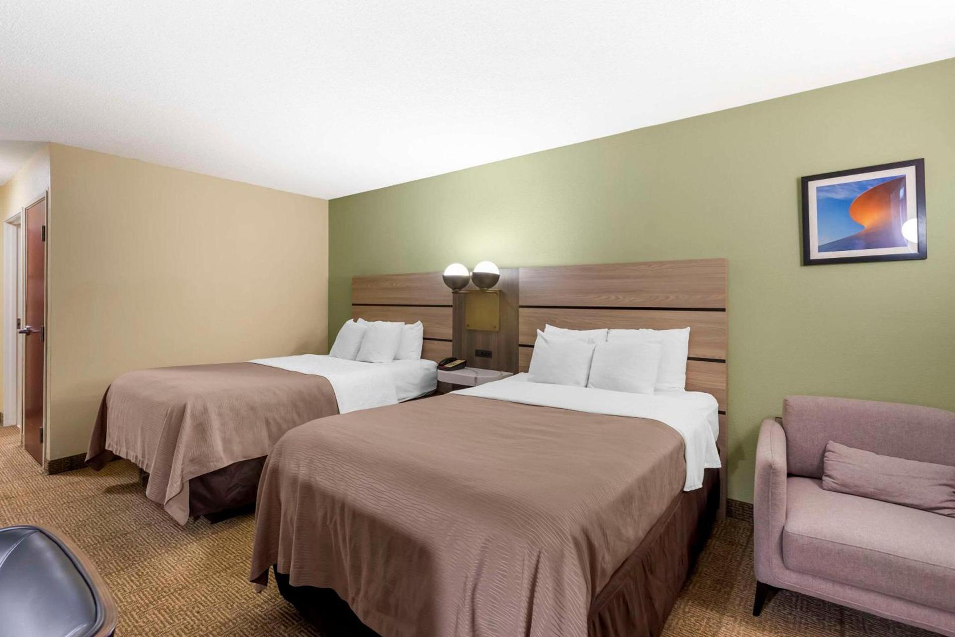 Quality Inn Raleigh Downtown photo 16