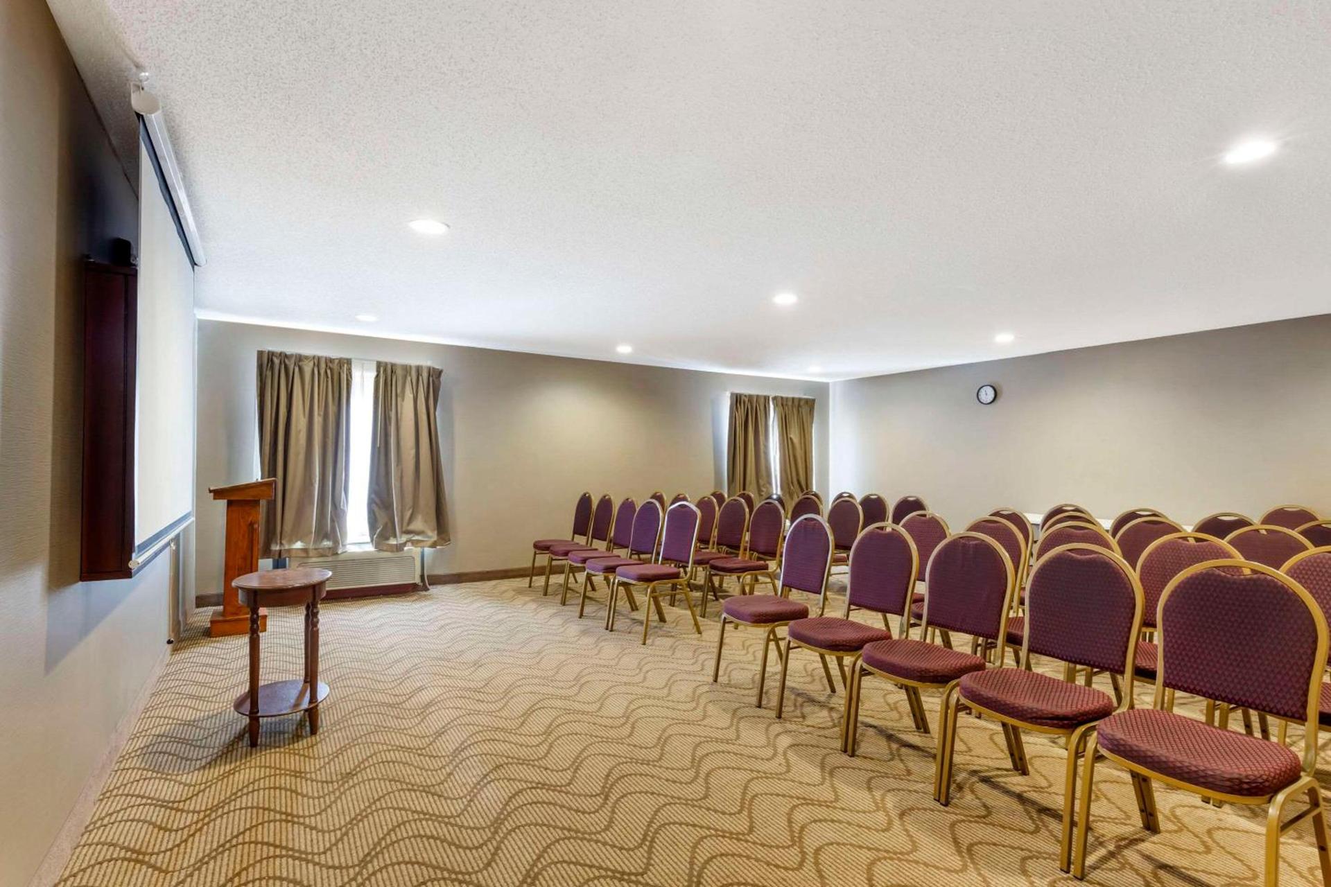 Quality Inn Raleigh Downtown photo 27