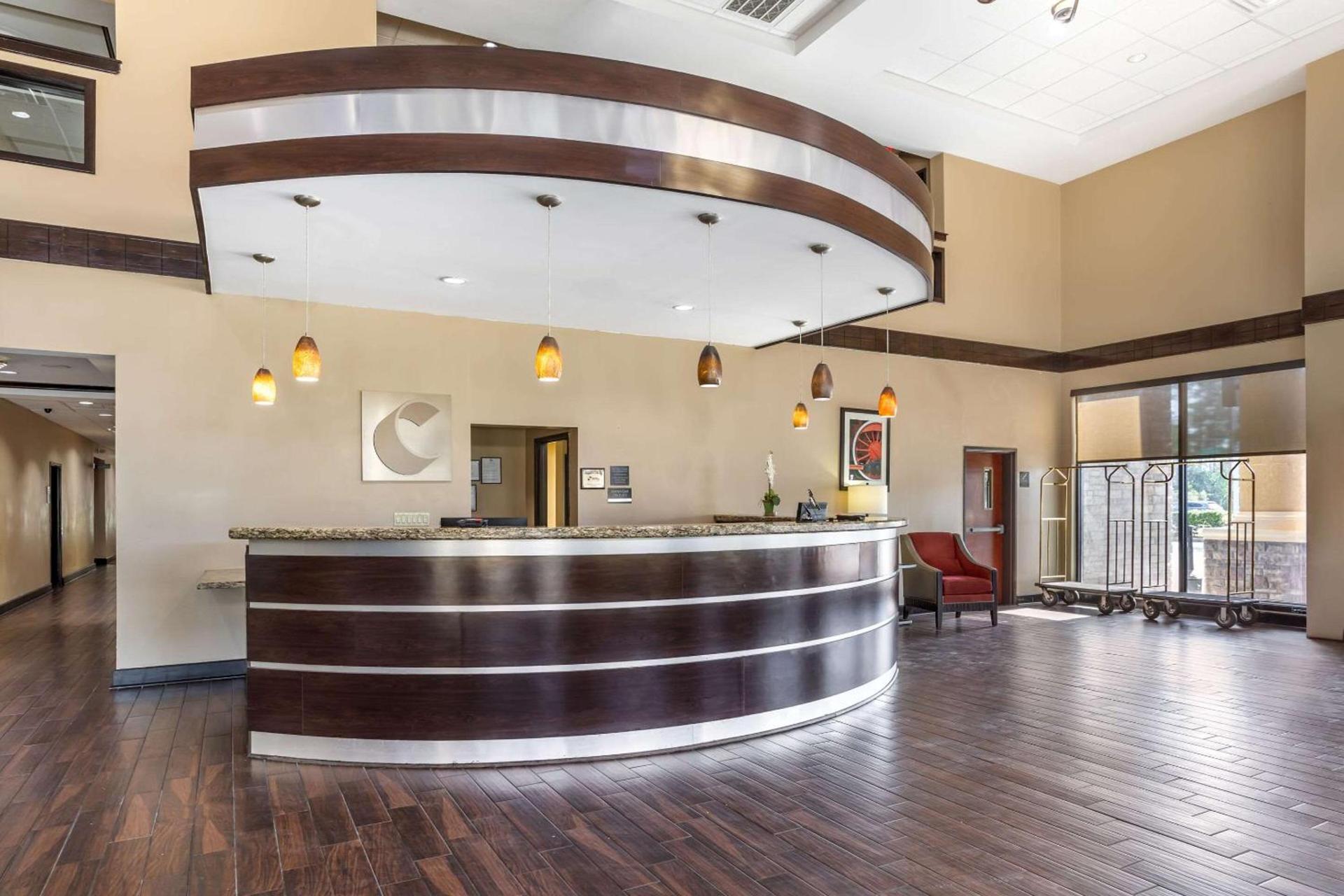 Comfort Suites Old Town Spring photo 6