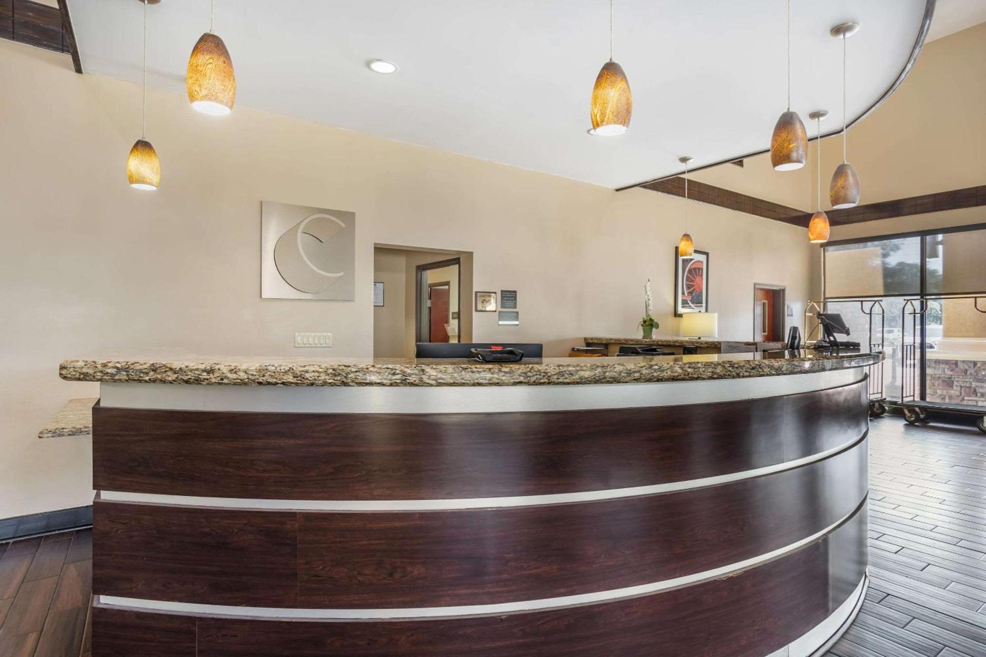 Comfort Suites Old Town Spring photo 7