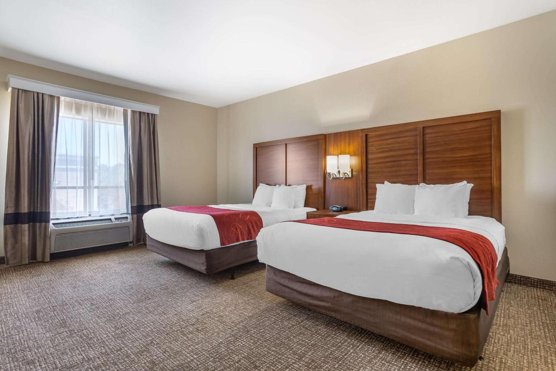 Comfort Suites Old Town Spring photo 11