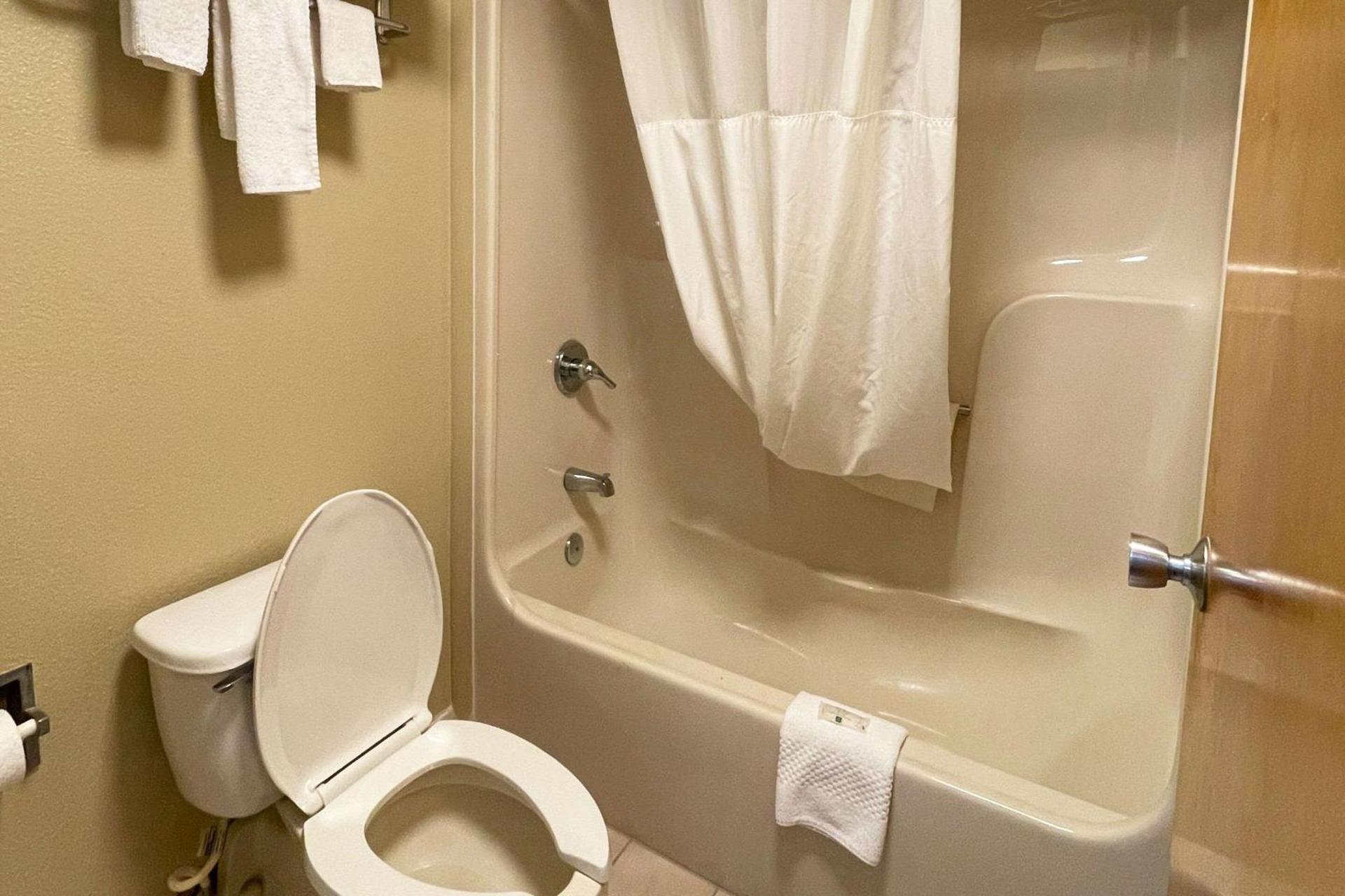 Quality Inn Kenly I-95 photo 13