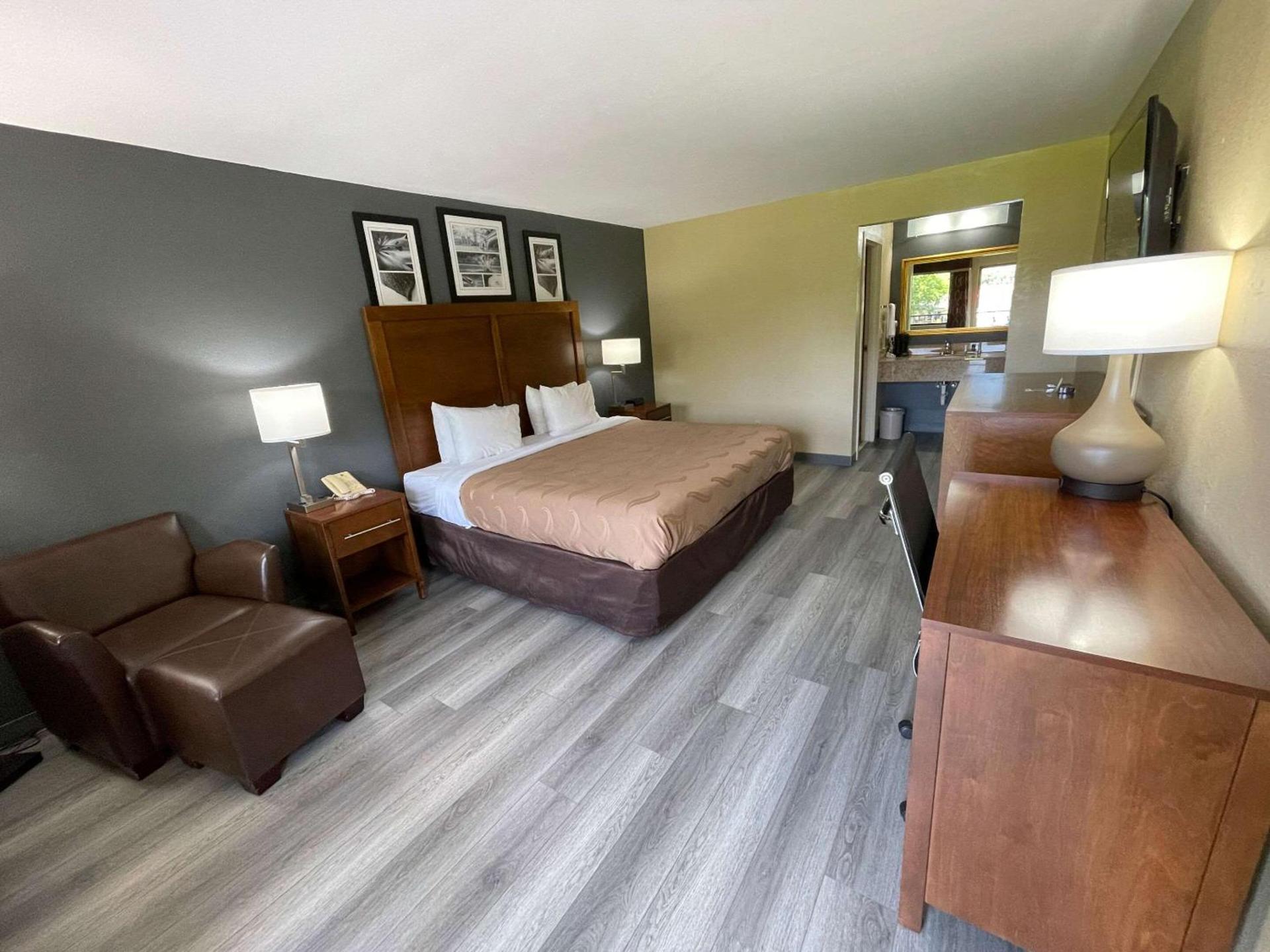 Quality Inn Kenly I-95 photo 11