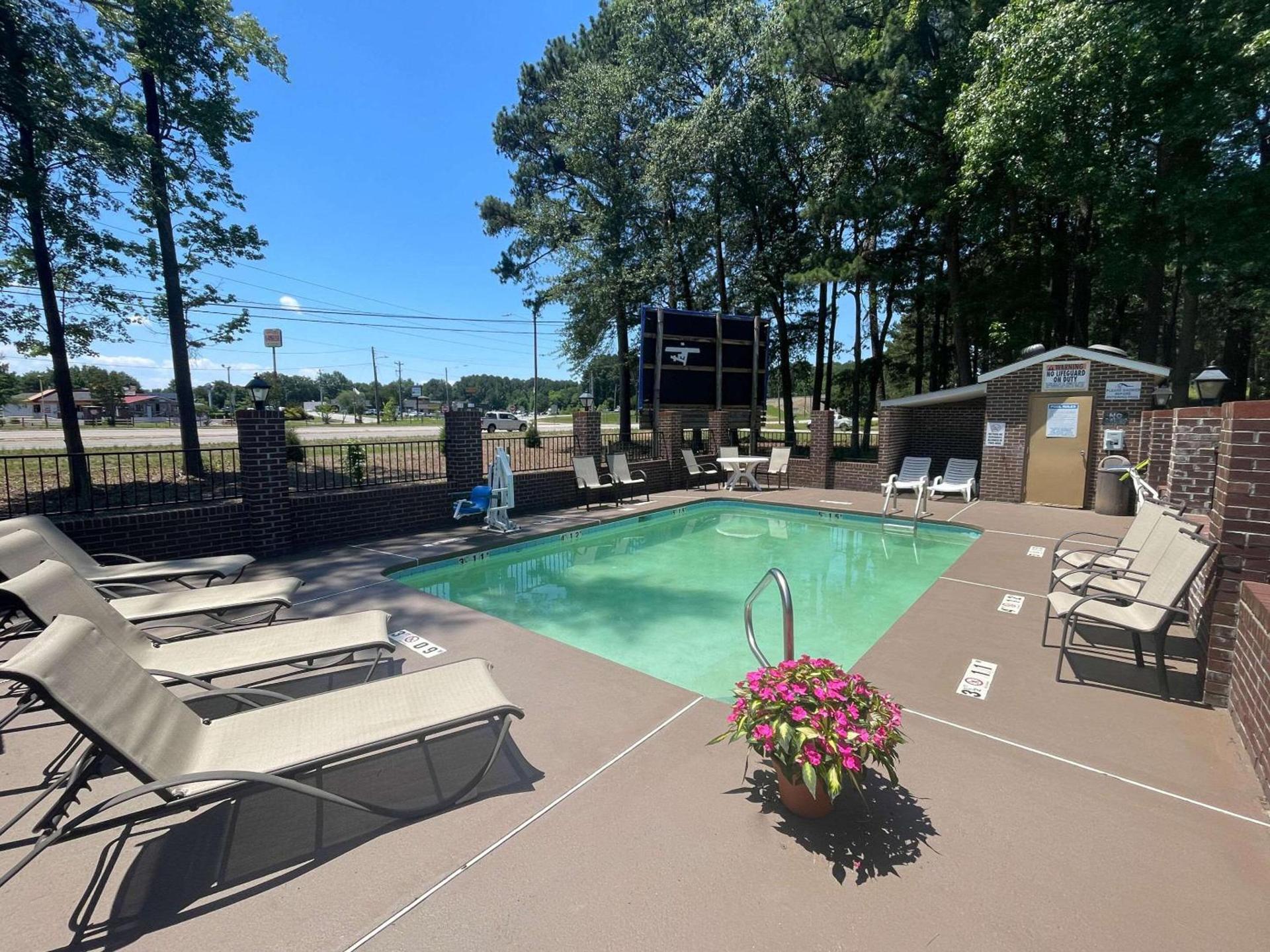 Quality Inn Kenly I-95 photo 16