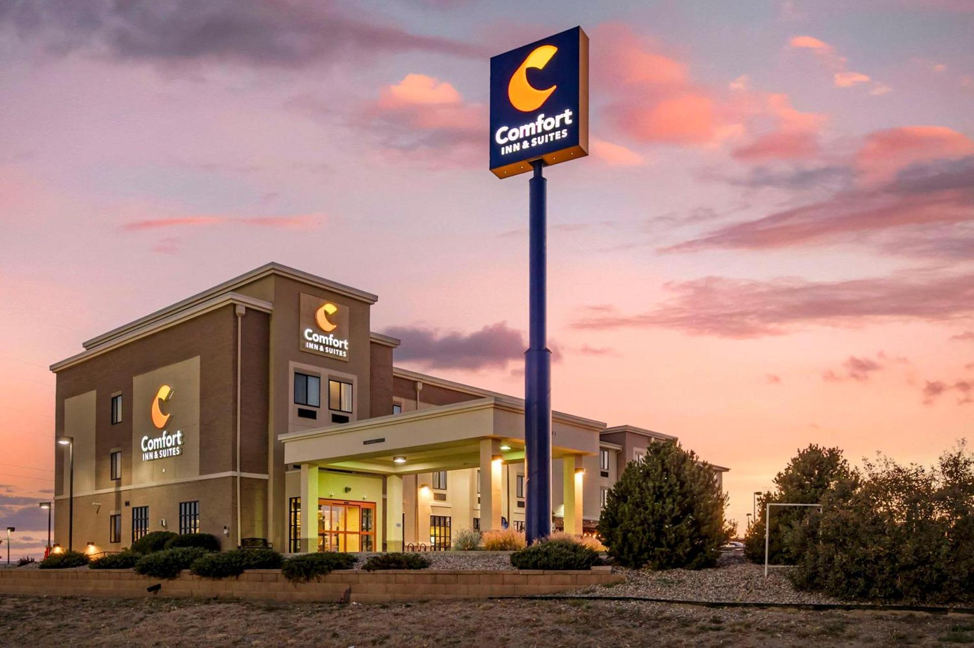 Comfort Inn & Suites photo 4