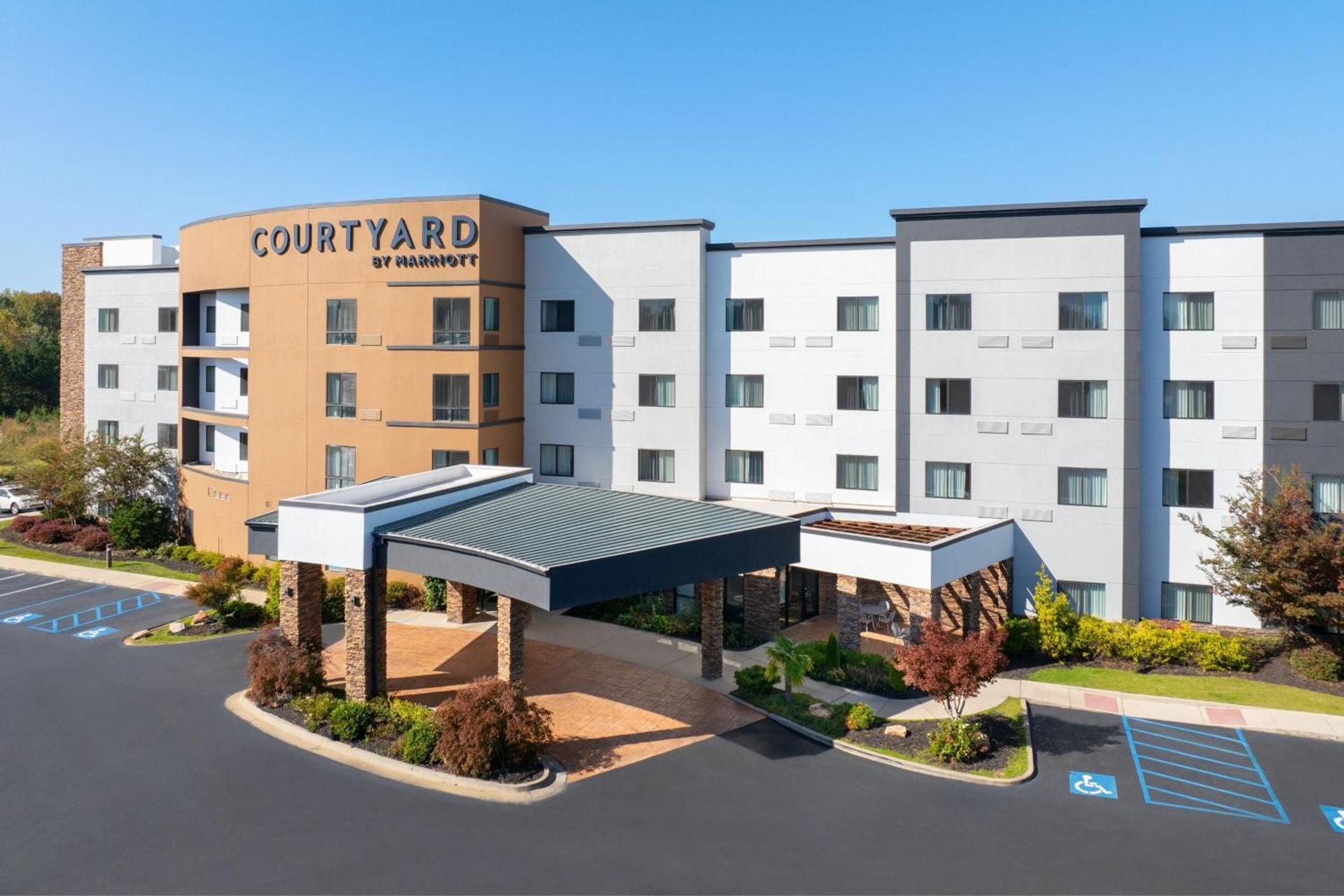 Courtyard by Marriott Auburn photo 2