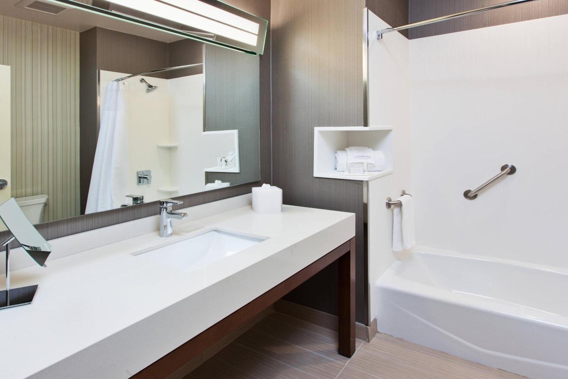 Courtyard by Marriott Auburn photo 18