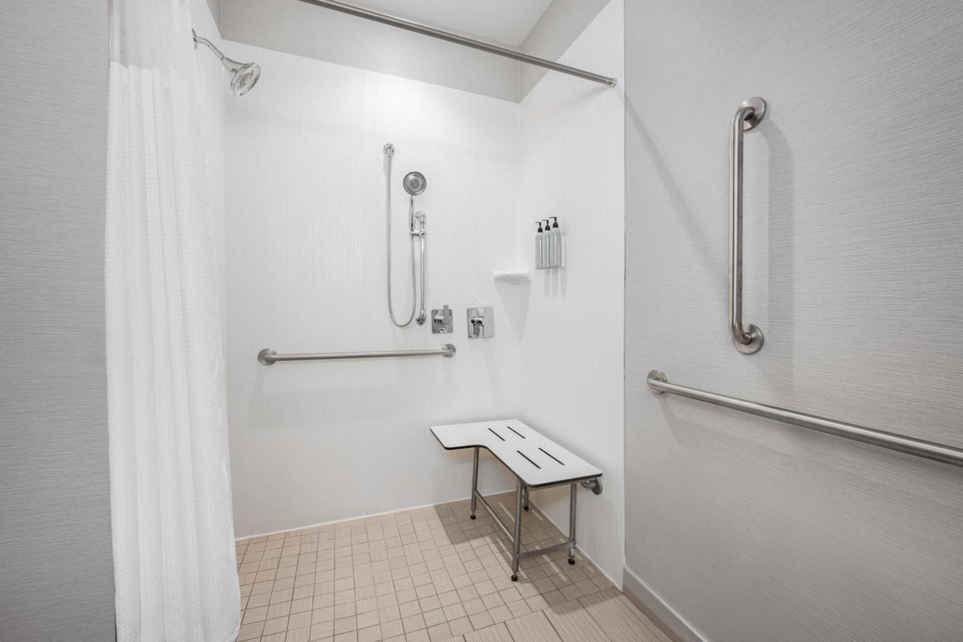 Courtyard by Marriott Auburn photo 25
