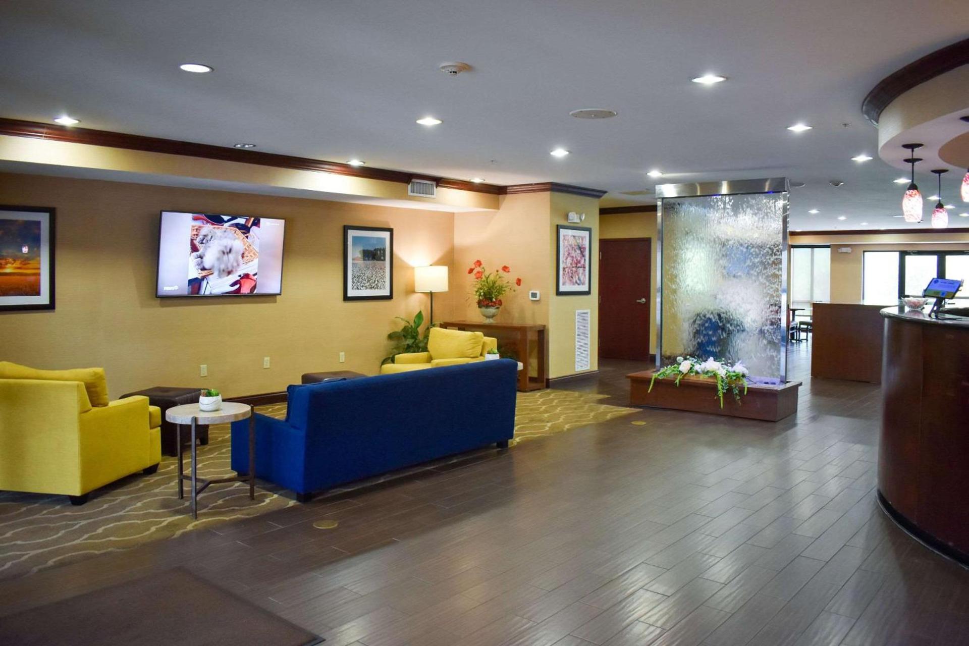 Comfort Suites Forrest City photo 7